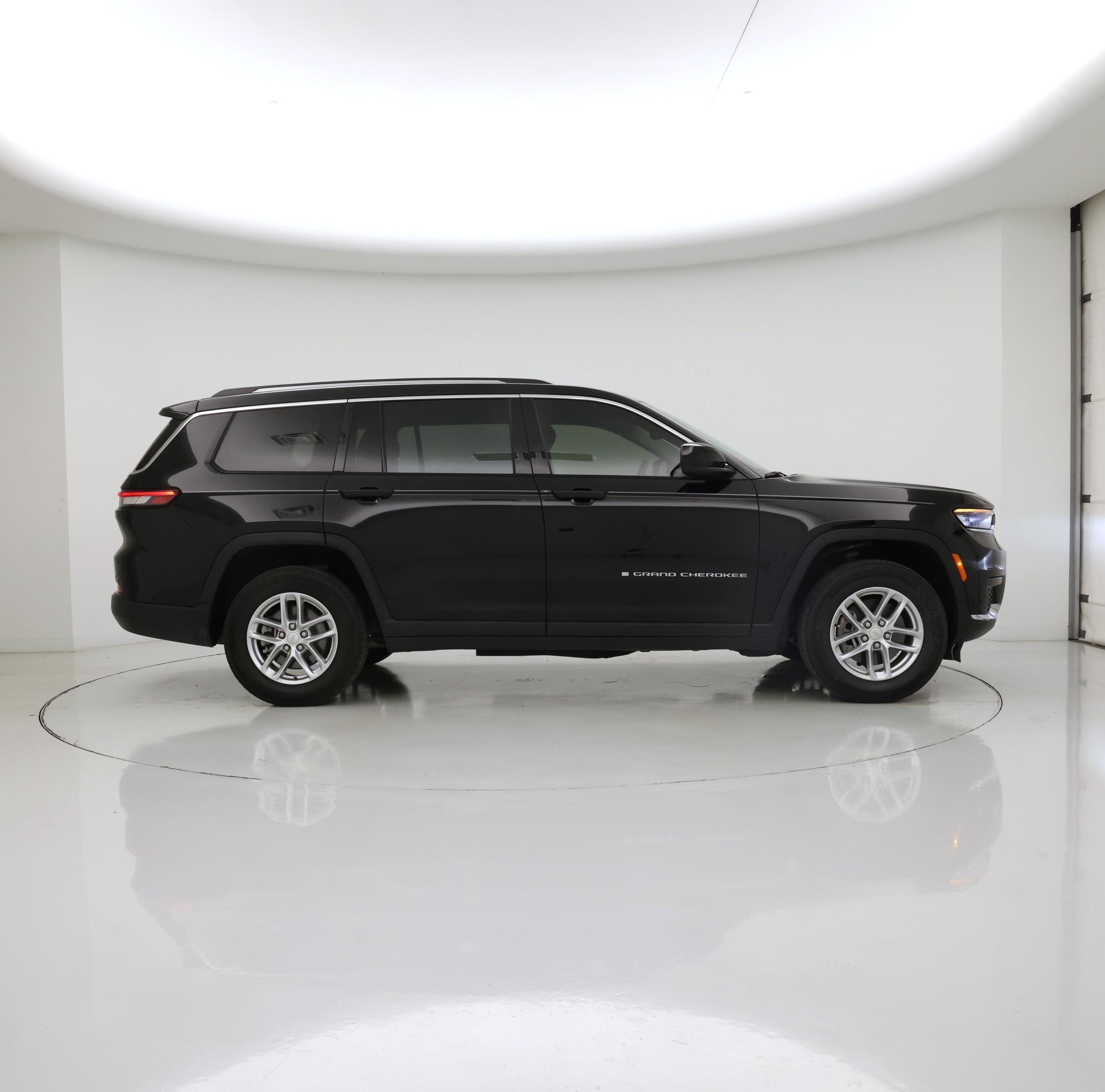 Thumbnail: 2023 Jeep Grand Cherokee L - 7