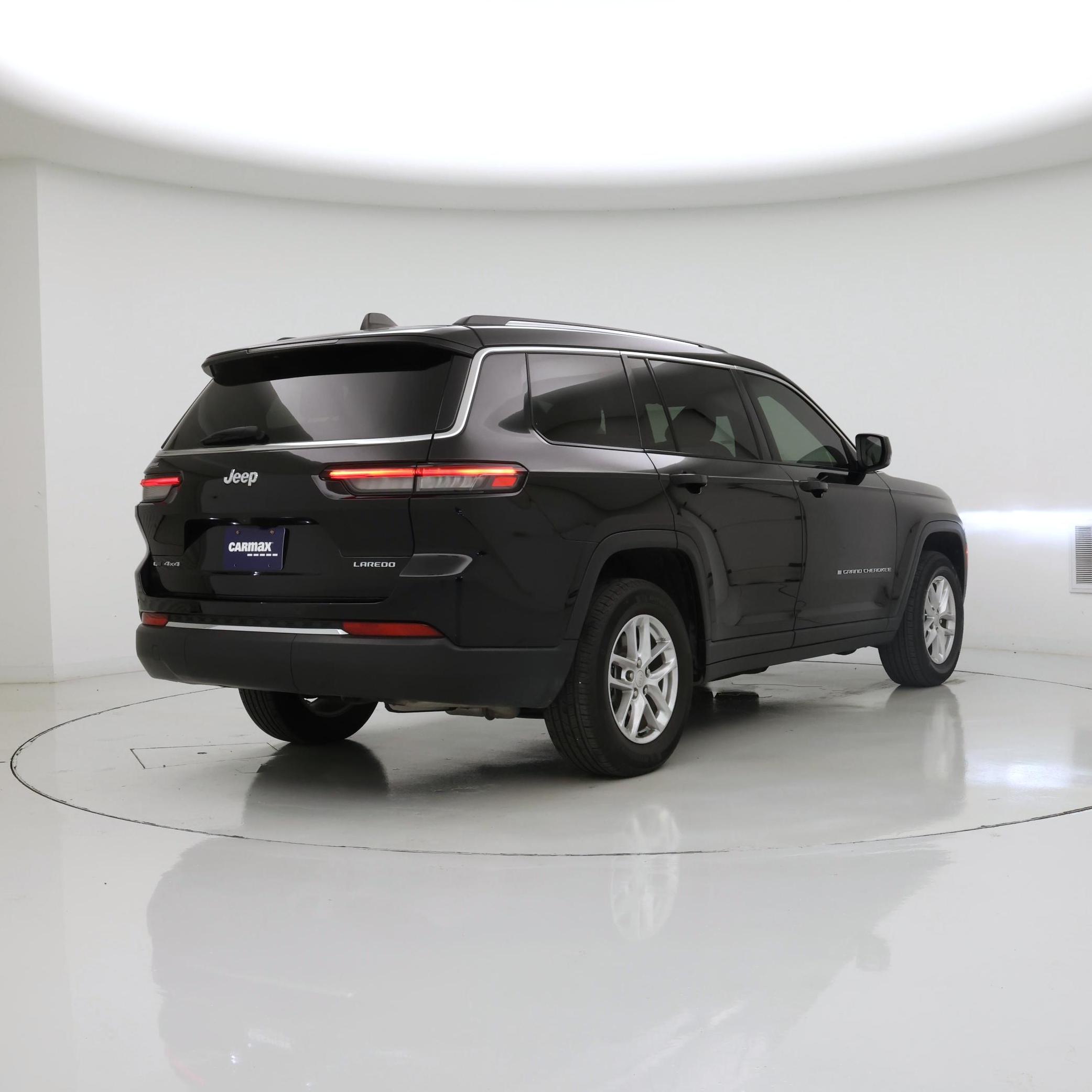 Thumbnail: 2023 Jeep Grand Cherokee L - 8