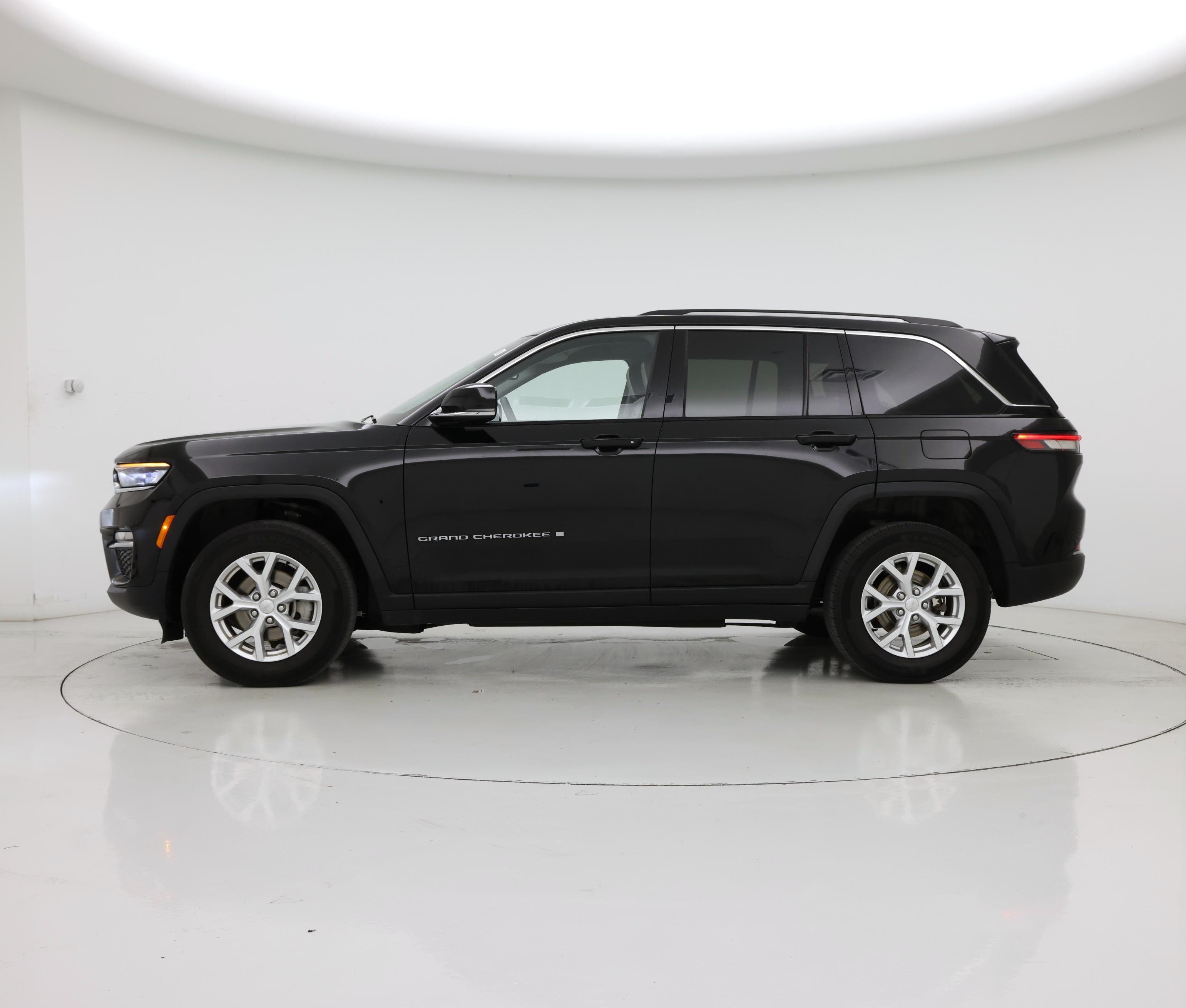 Thumbnail: 2023 Jeep Grand Cherokee - 3
