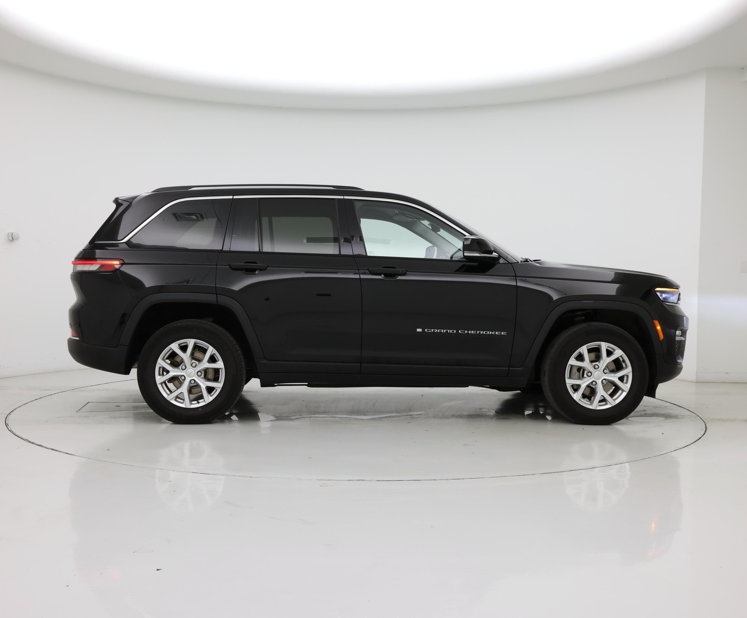 Thumbnail: 2023 Jeep Grand Cherokee - 7