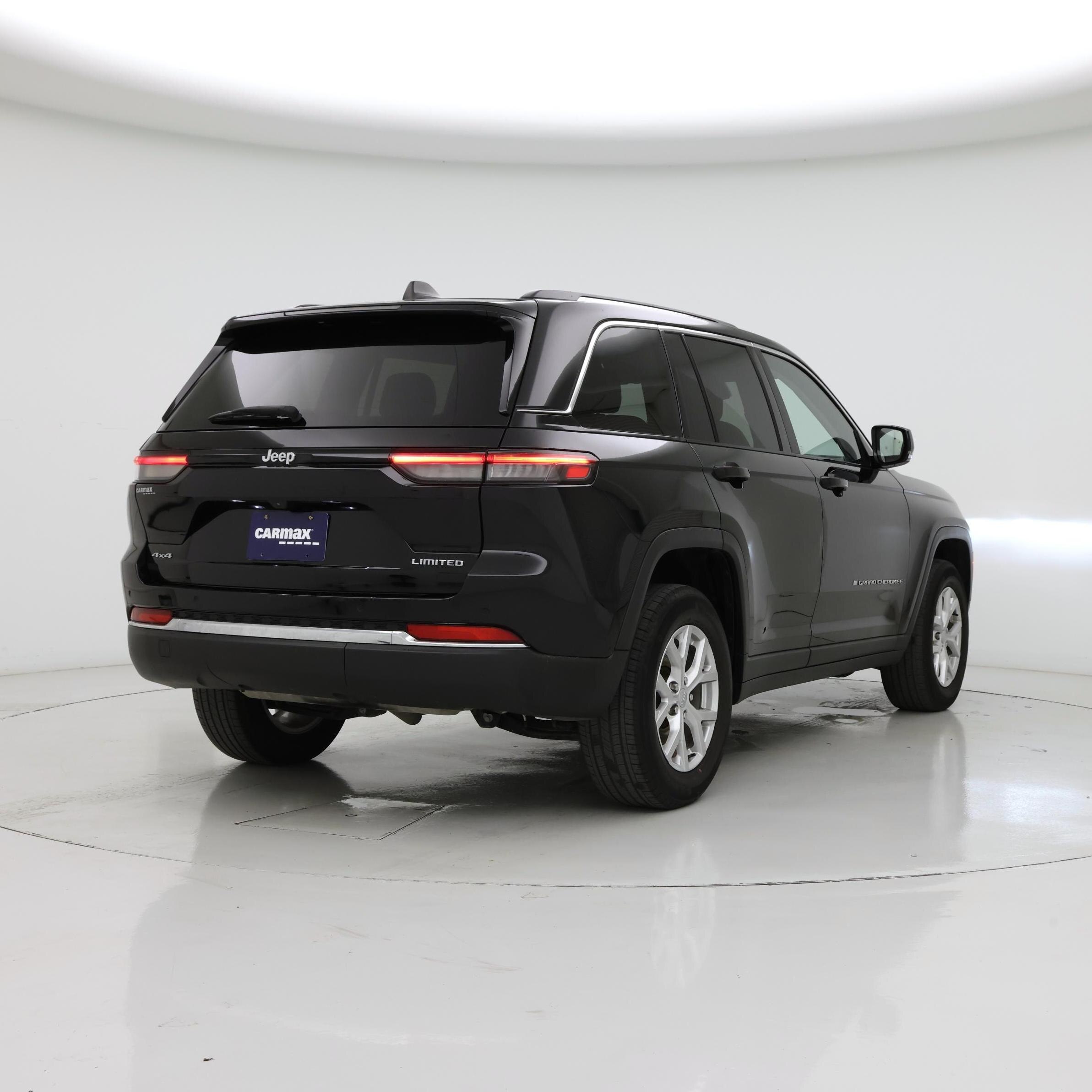 Thumbnail: 2023 Jeep Grand Cherokee - 8