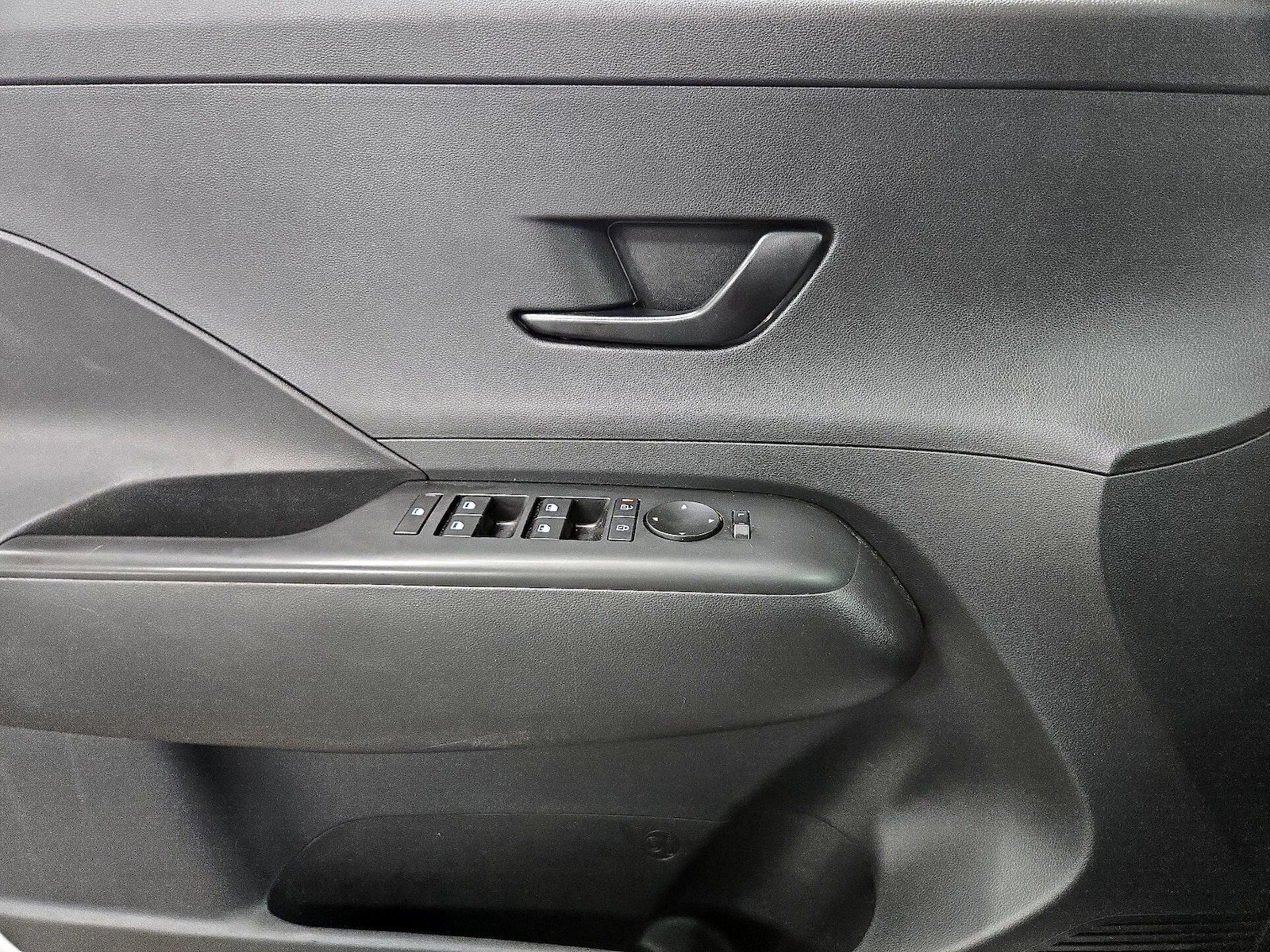 2024 Hyundai Kona SEL - Photo 13