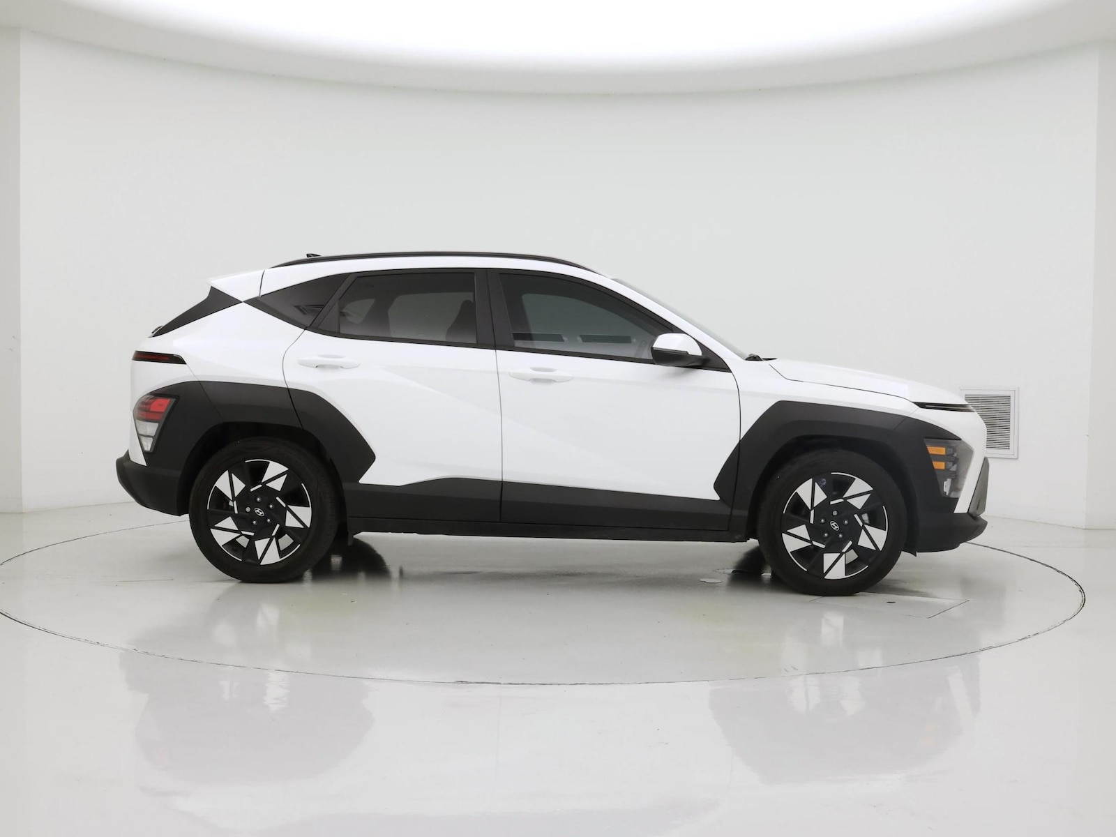2024 Hyundai Kona SEL - Photo 8