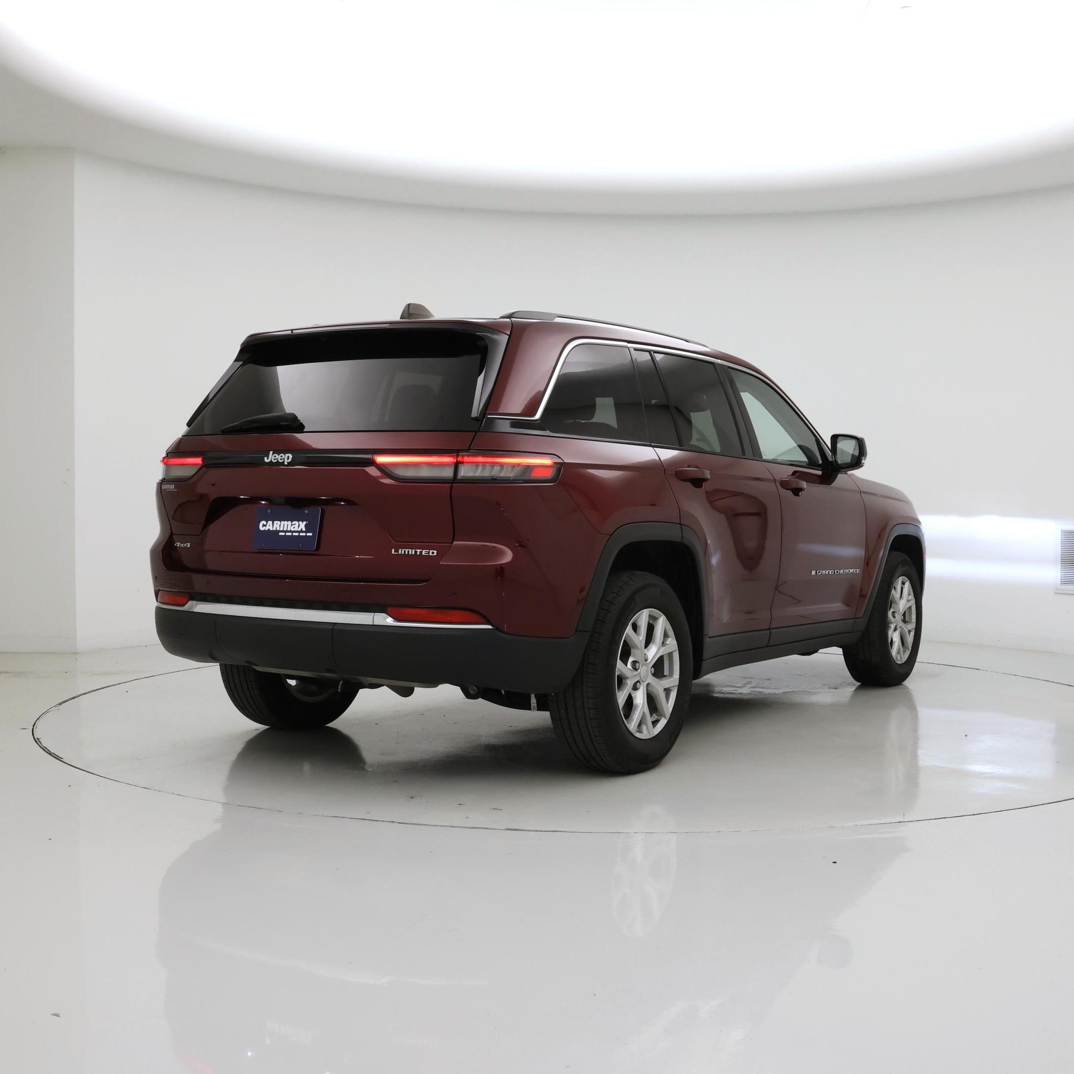 Thumbnail: 2023 Jeep Grand Cherokee - 8