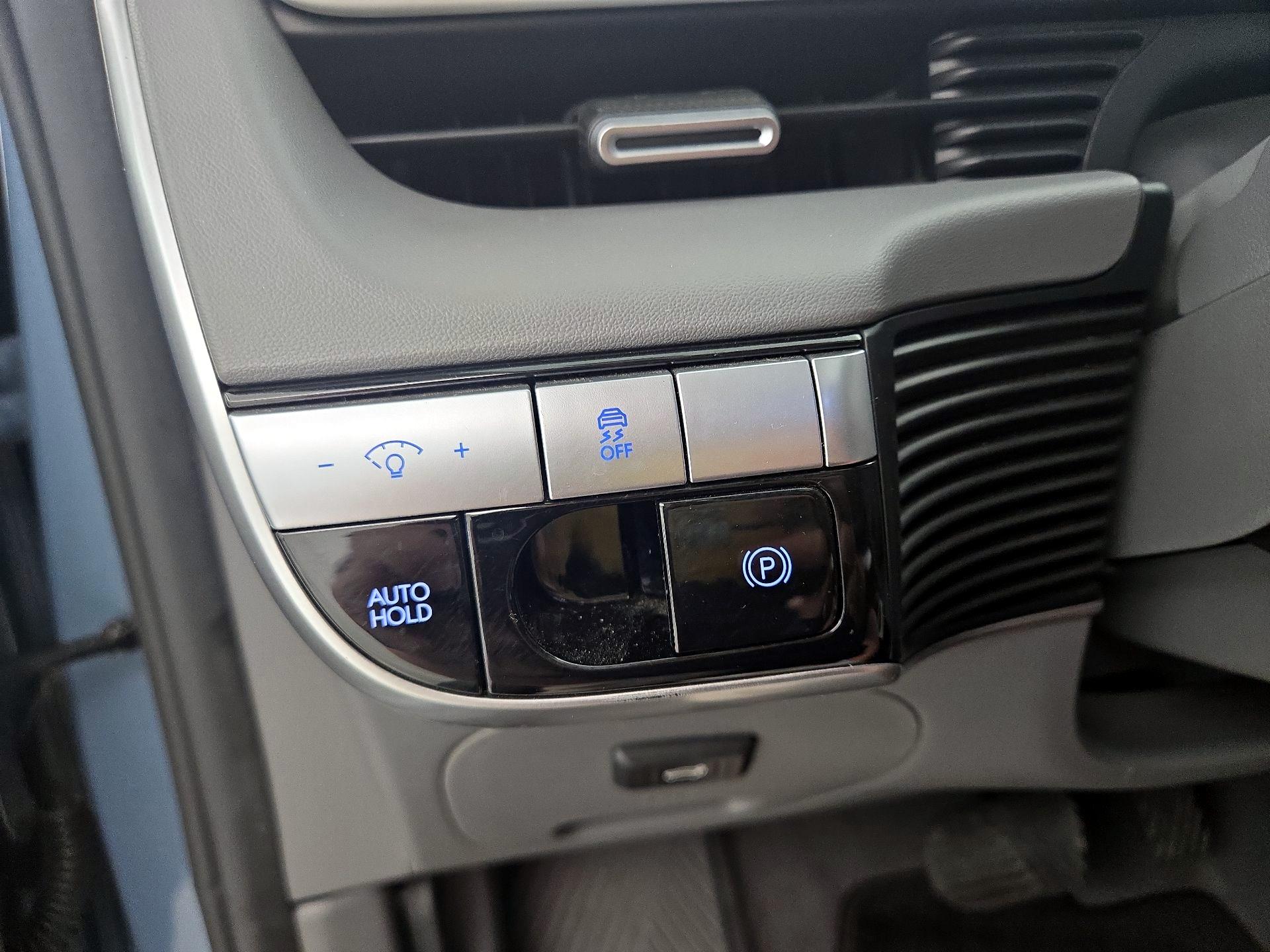 Thumbnail: 2023 Hyundai Ioniq 5 - 13