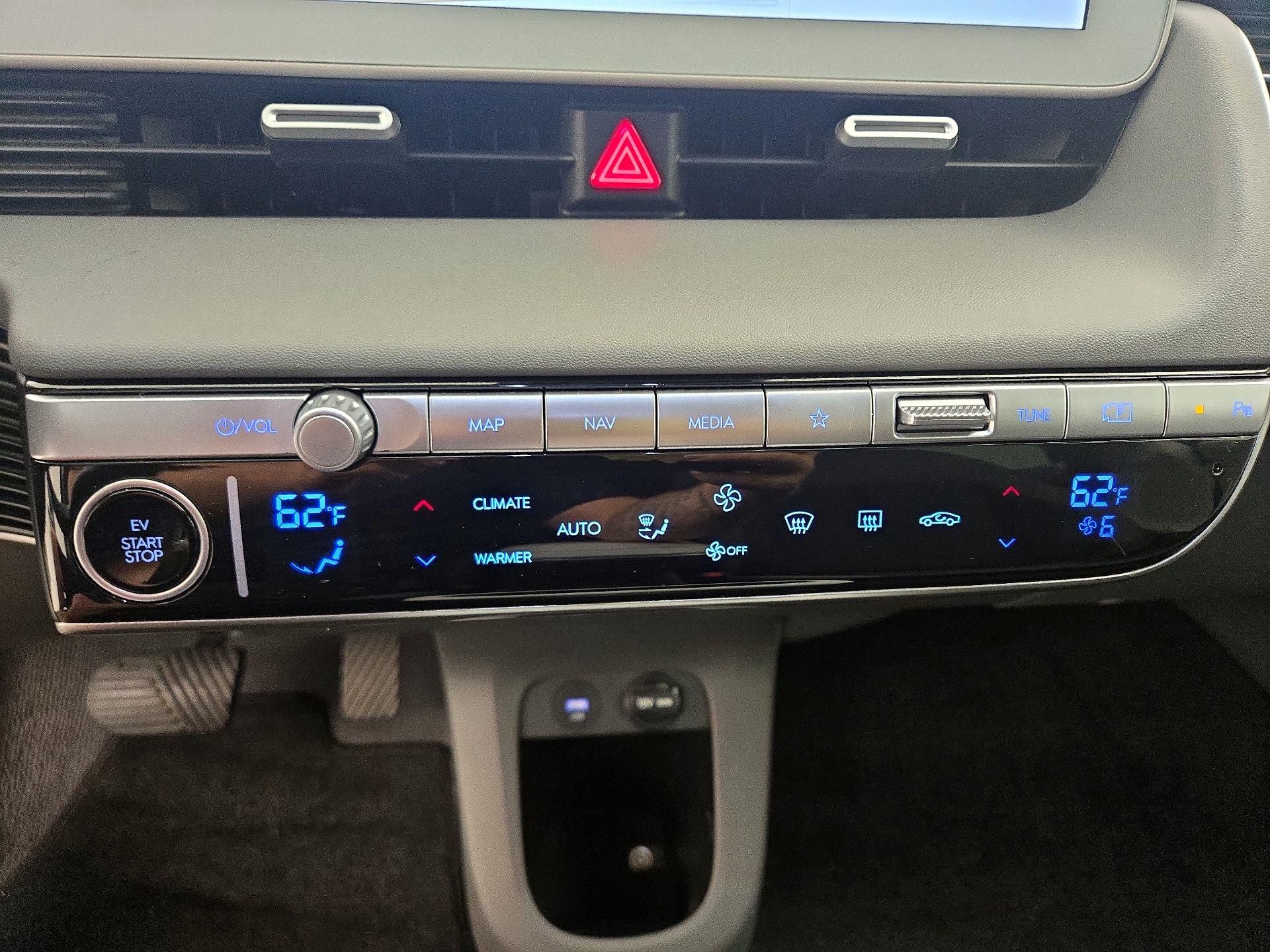 Thumbnail: 2023 Hyundai Ioniq 5 - 17