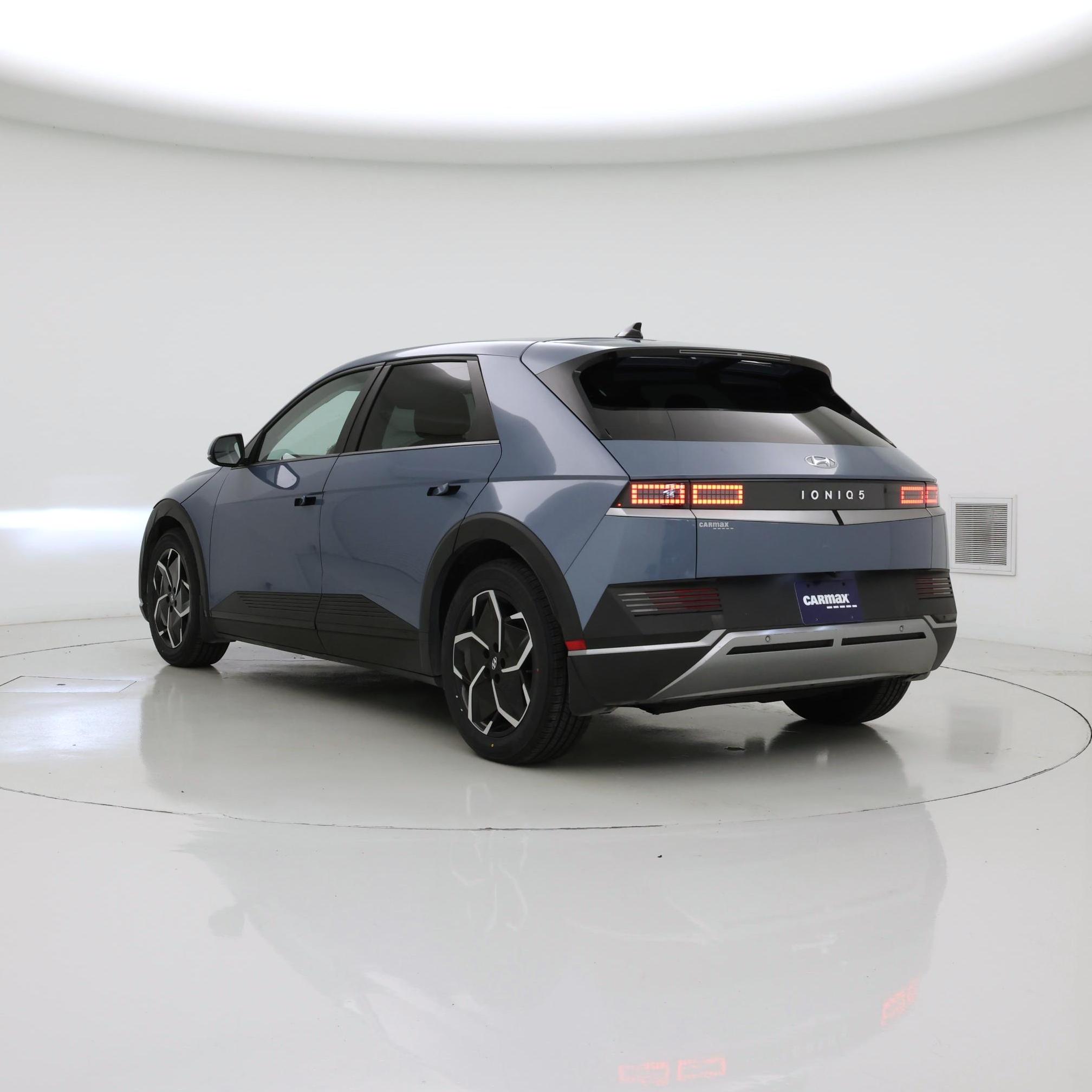 Thumbnail: 2023 Hyundai Ioniq 5 - 2
