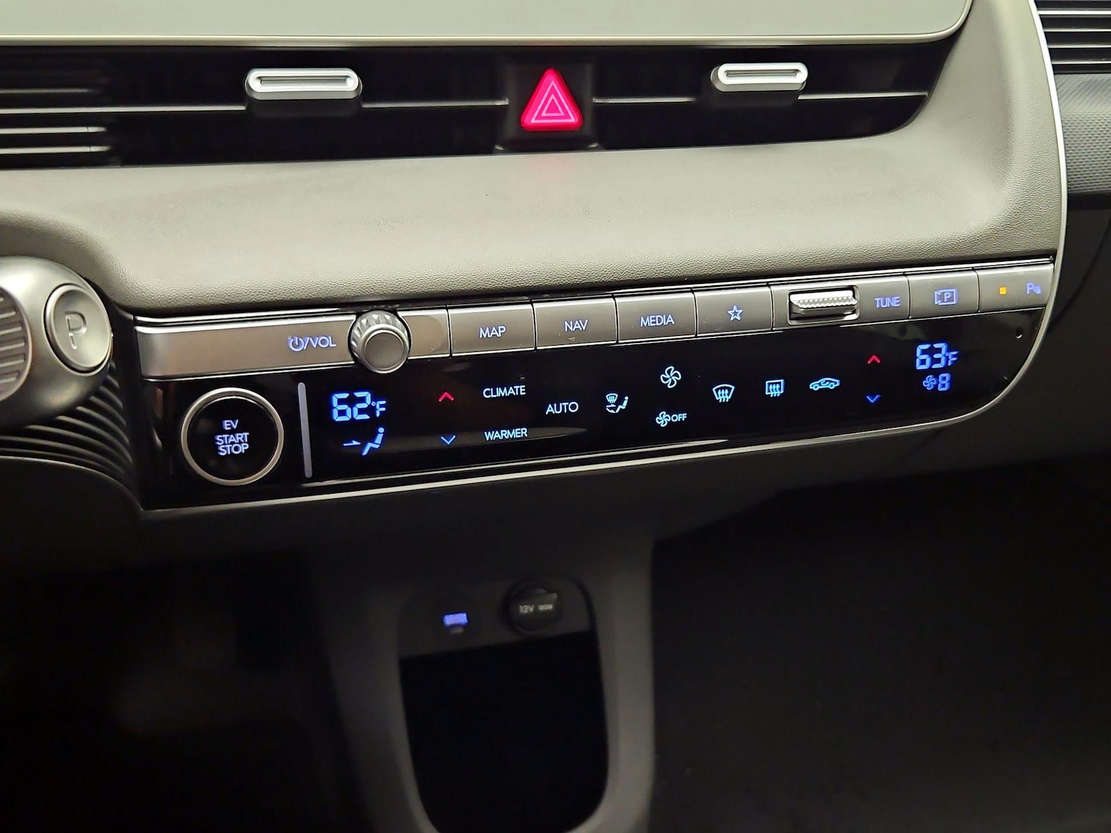 2024 Hyundai IONIQ 5 SEL - Photo 18