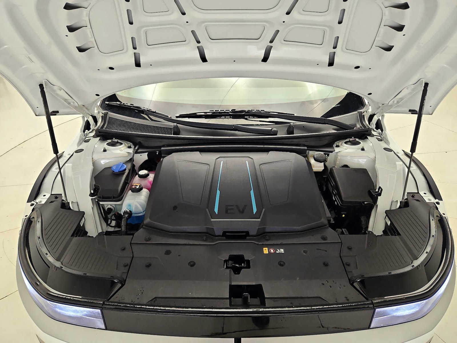 2024 Hyundai IONIQ 5 SEL - Photo 23