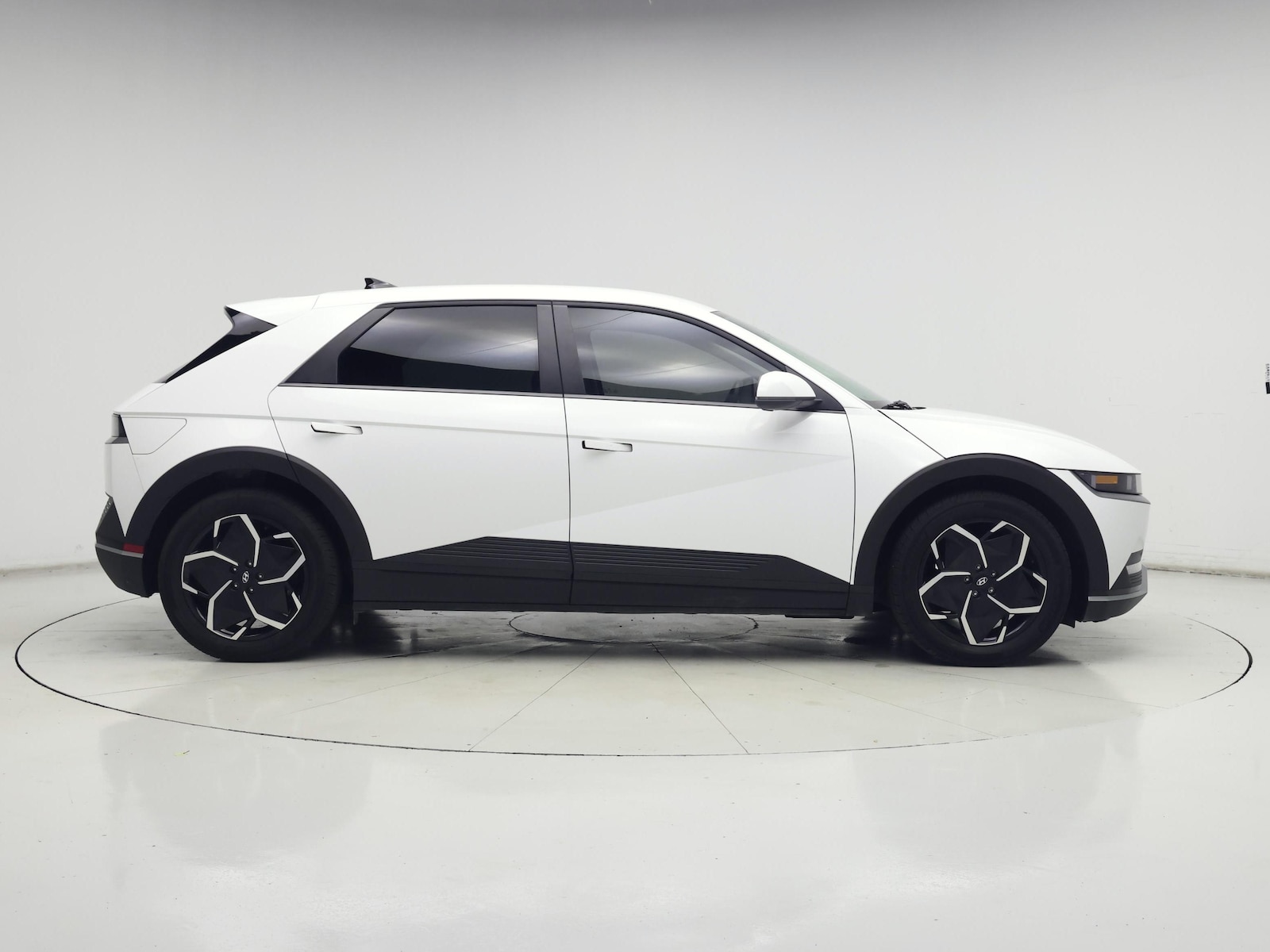 2024 Hyundai IONIQ 5 SEL - Photo 8