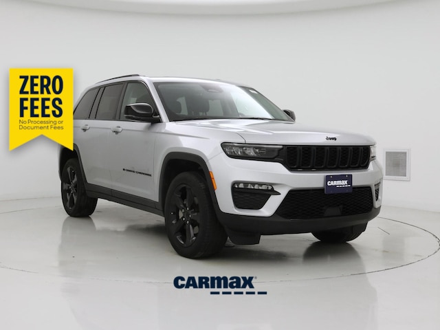 Silver 2024 Jeep Grand Cherokee SUV / Crossover Four-Wheel Drive Automatic