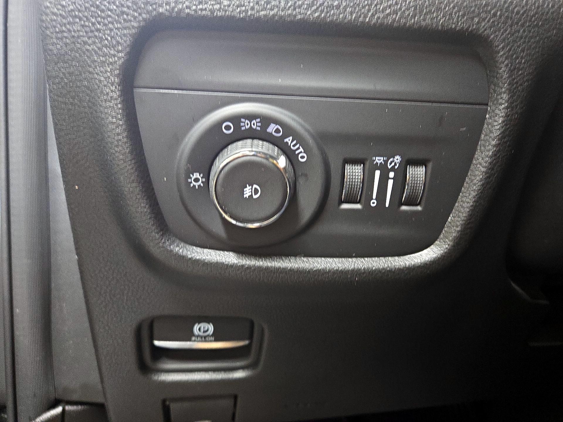 Thumbnail: 2024 Jeep Grand Cherokee - 13