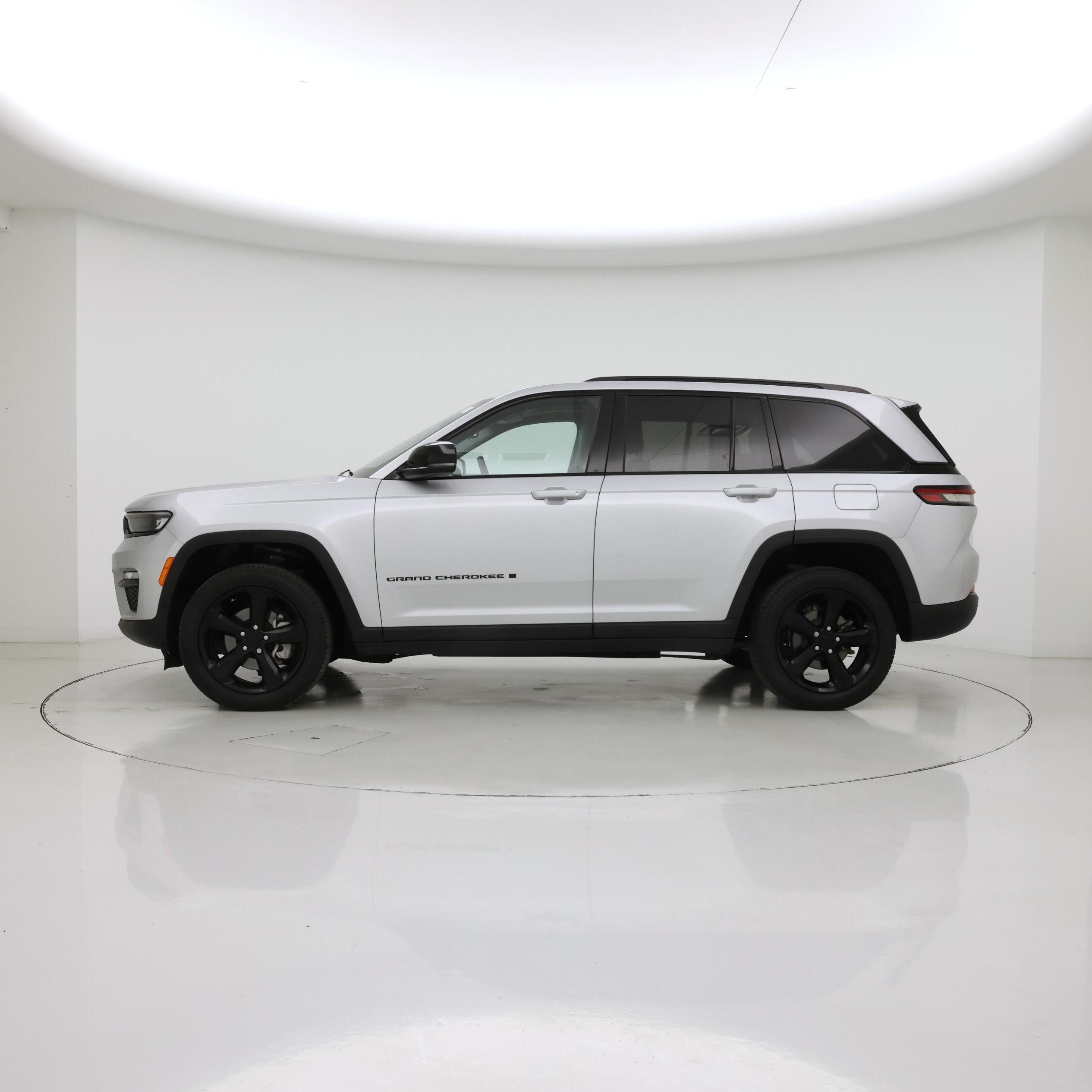 Thumbnail: 2024 Jeep Grand Cherokee - 3