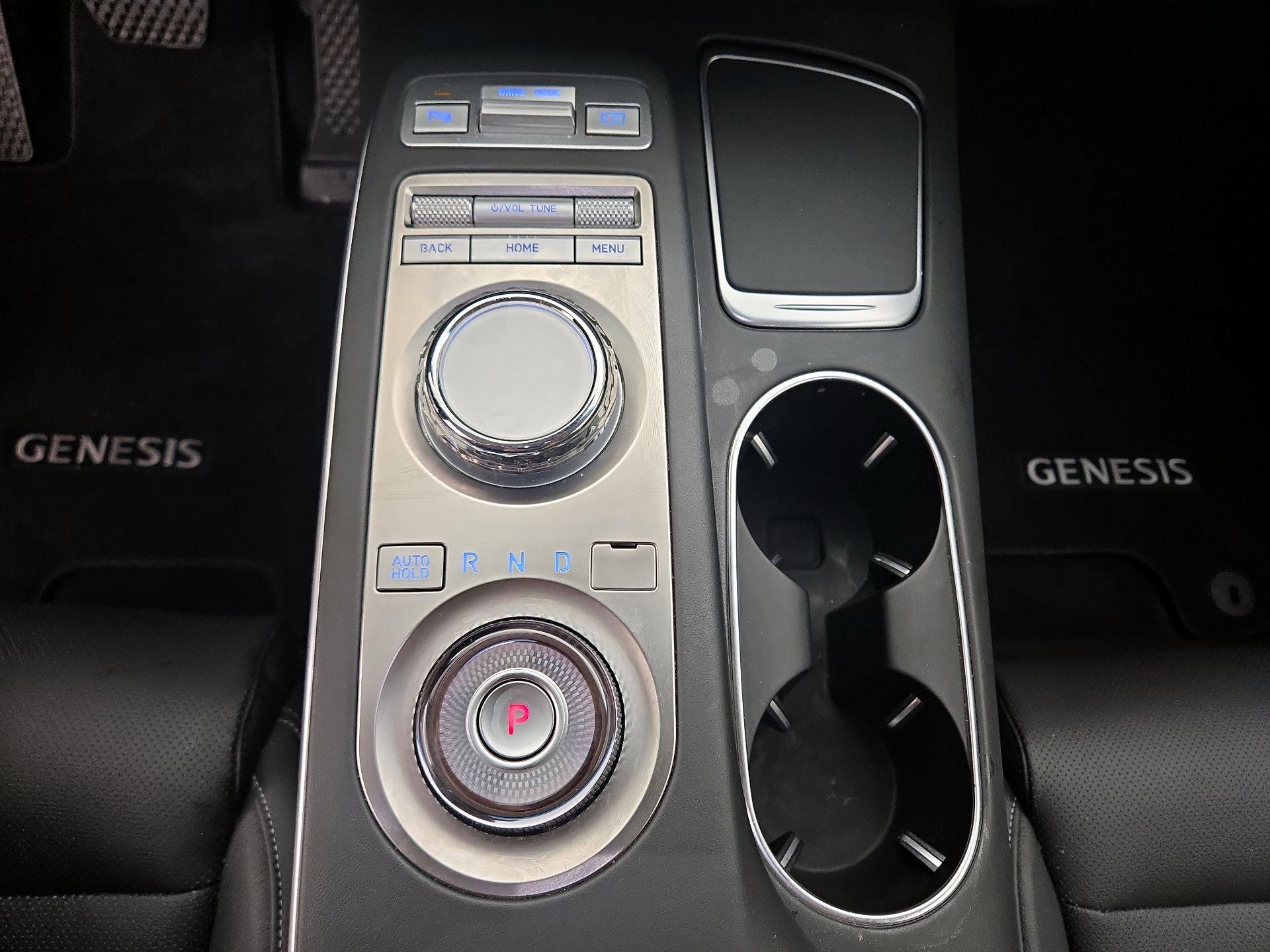 Thumbnail: 2025 Genesis GV70 - 18