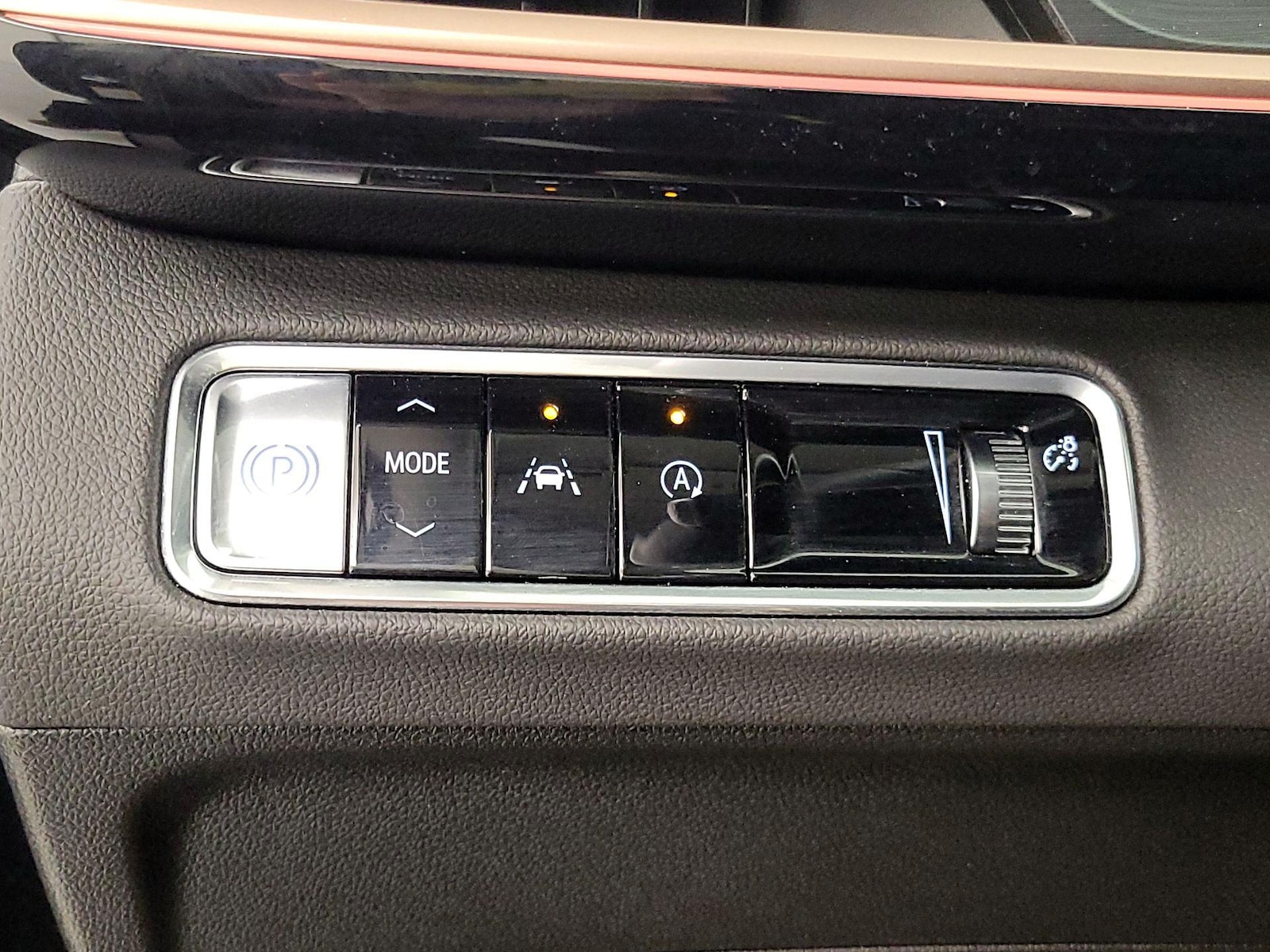 2025 Buick Envision Sport Touring - Photo 14