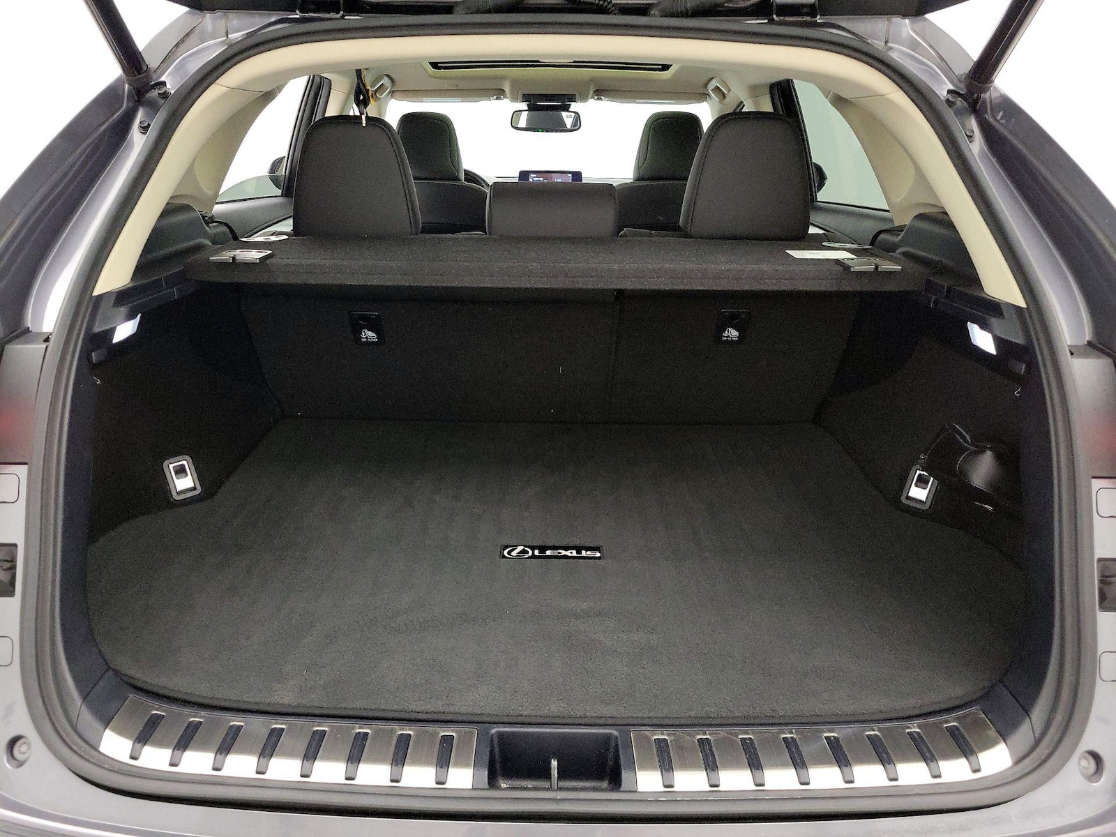 2021 Lexus NX 300 - Photo 22