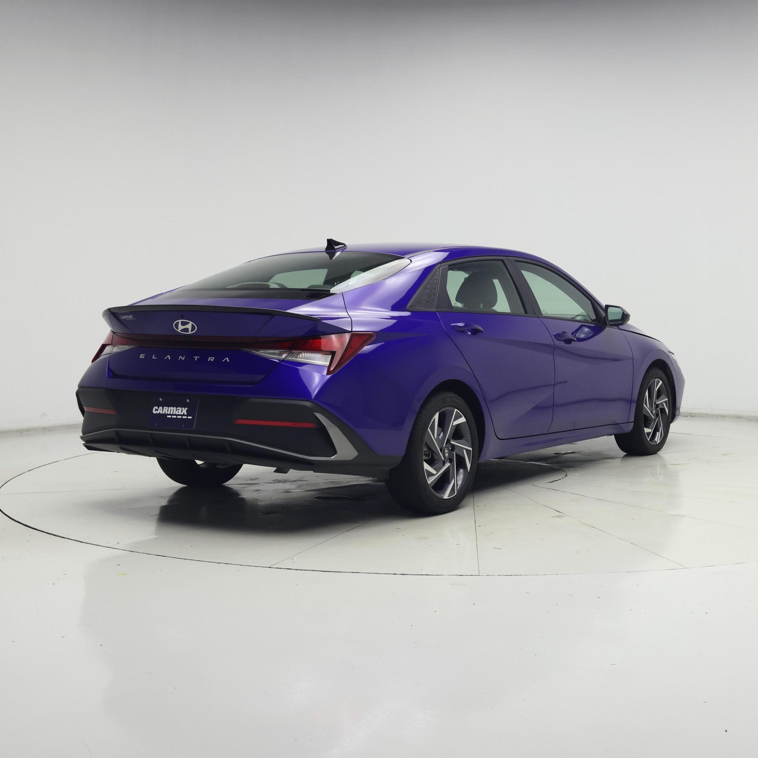 Thumbnail: 2025 Hyundai Elantra - 8