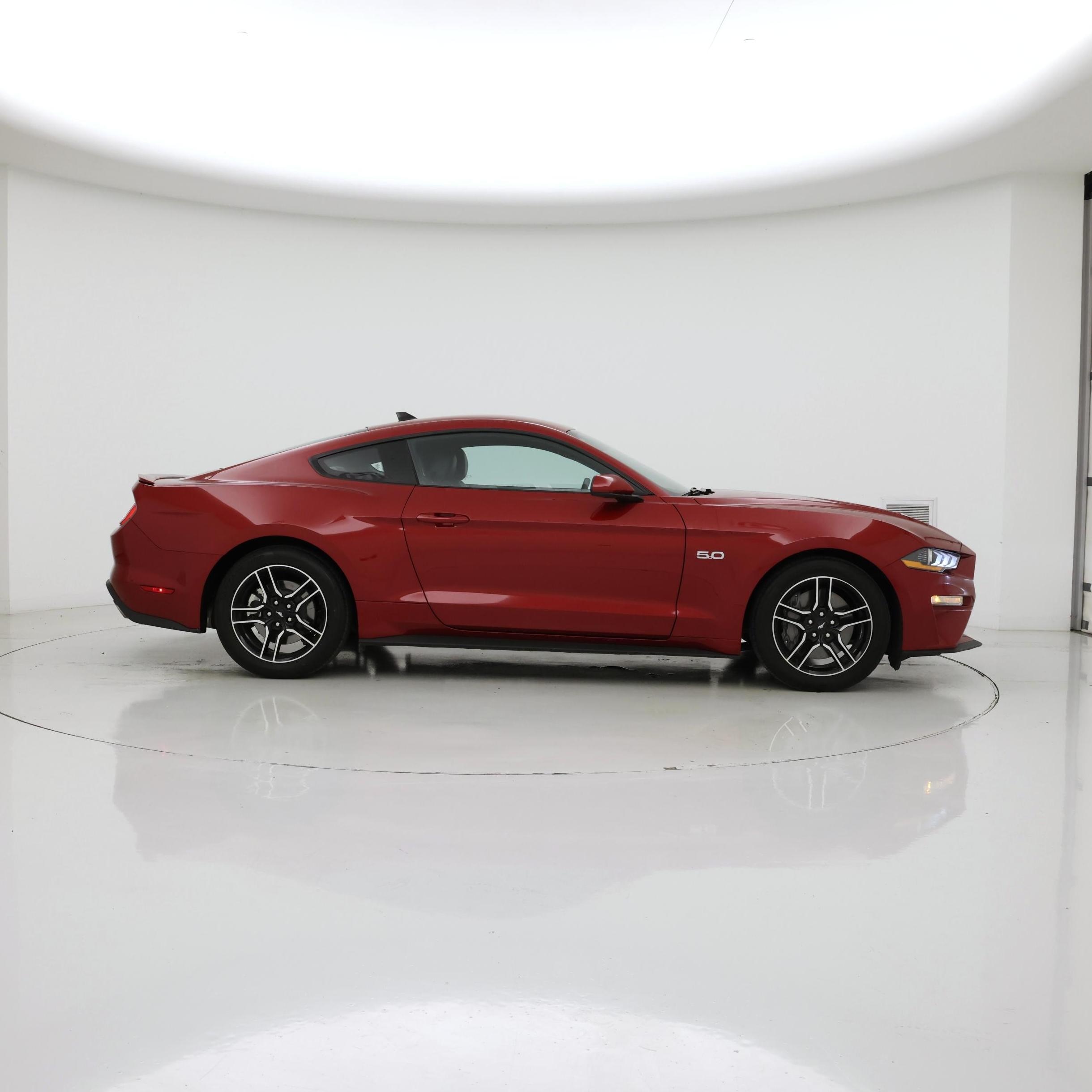 Thumbnail: 2021 Ford Mustang - 7