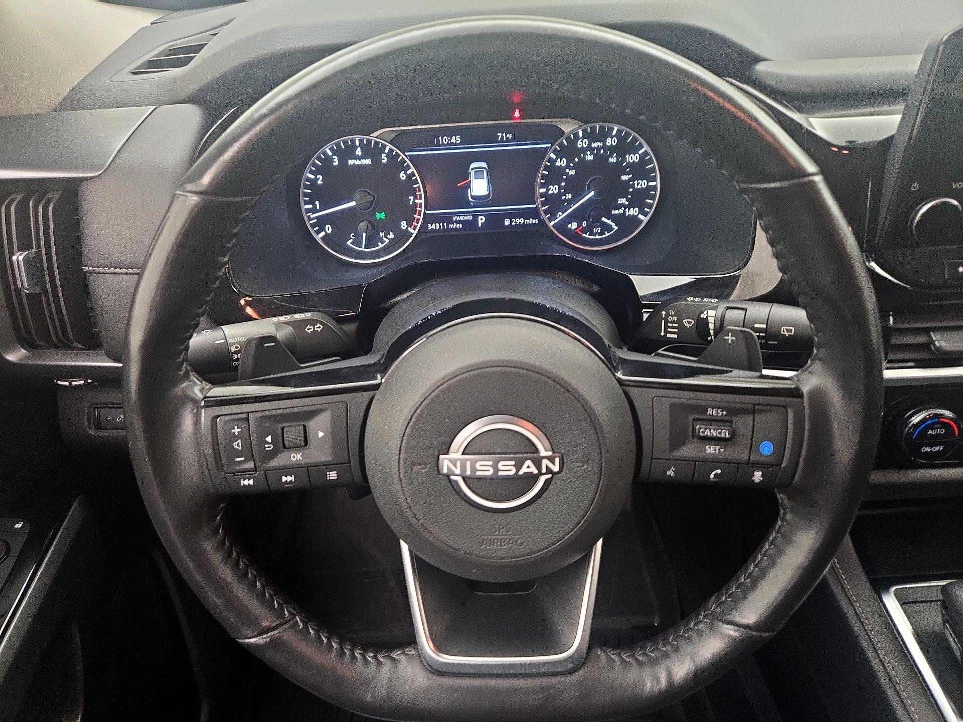 Thumbnail: 2023 Nissan Pathfinder - 10
