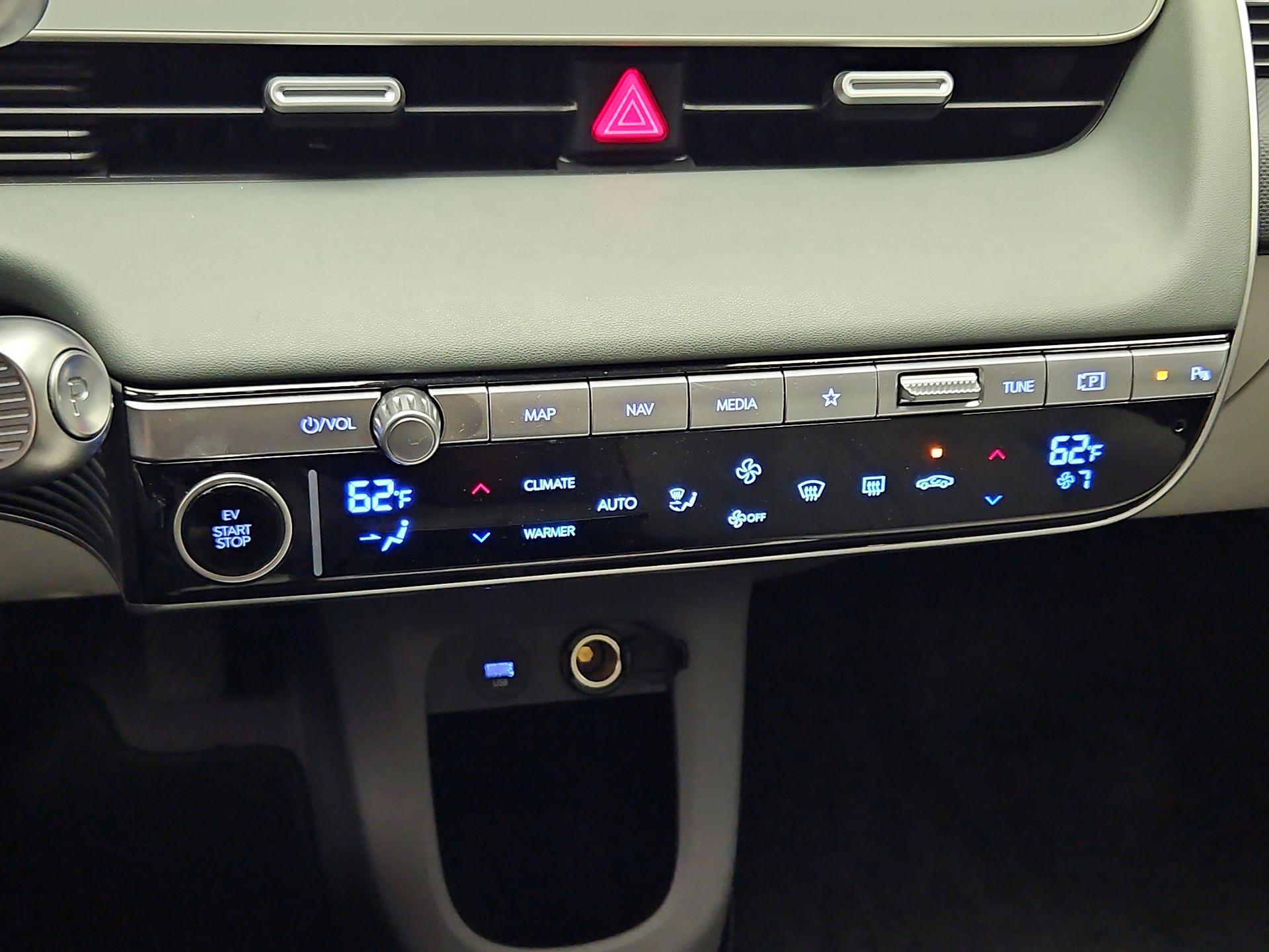 Thumbnail: 2024 Hyundai Ioniq 5 - 17