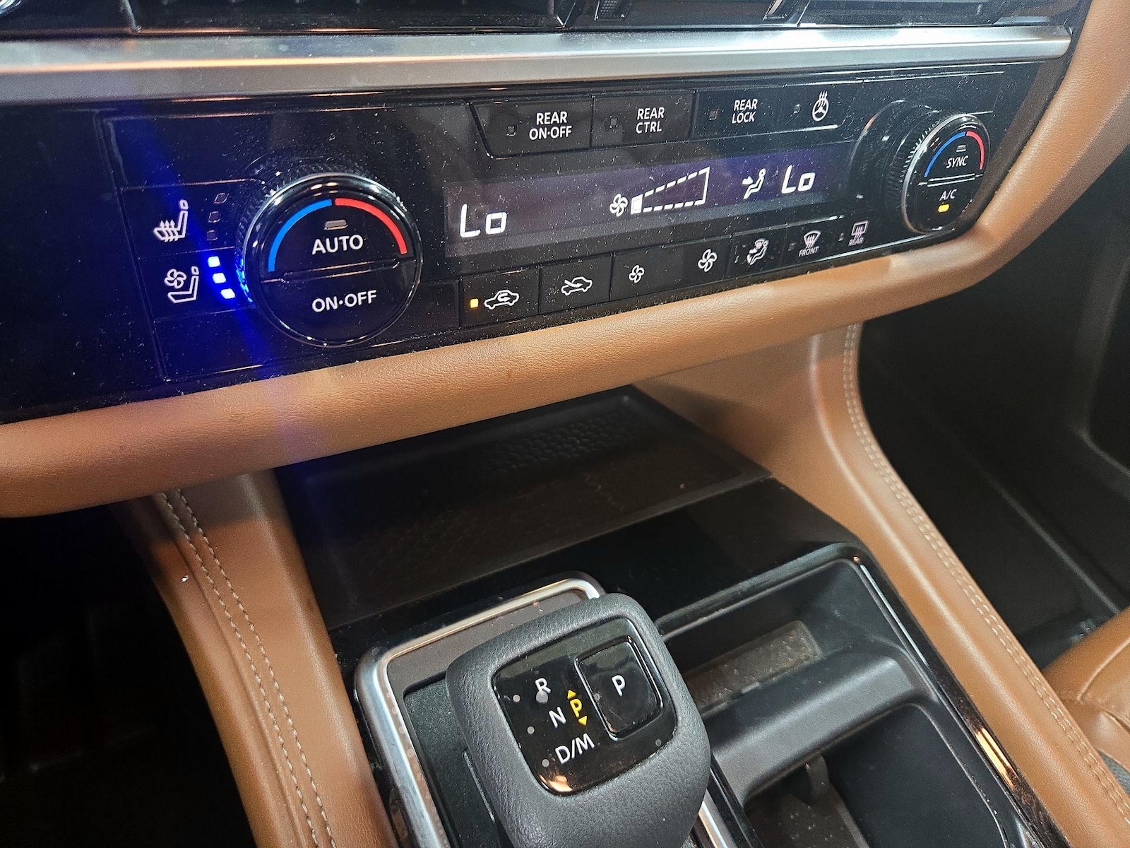2023 Nissan Pathfinder Platinum - Photo 17