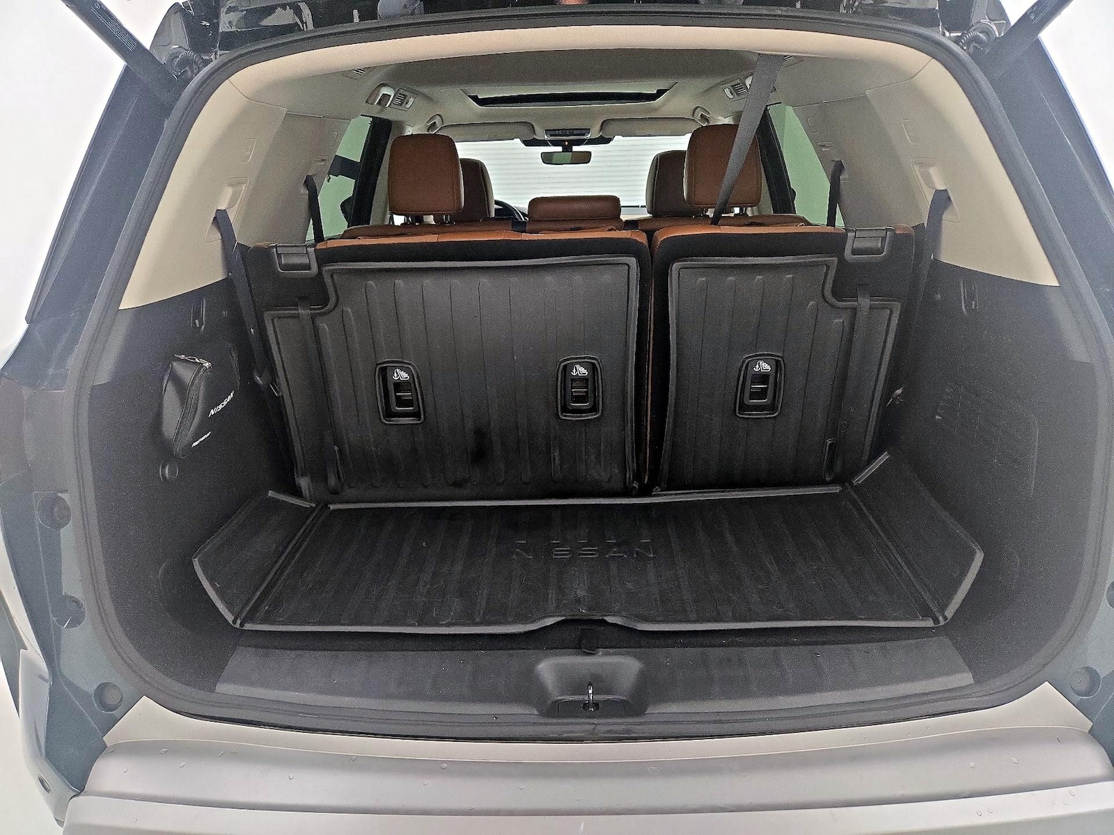 2023 Nissan Pathfinder Platinum - Photo 24