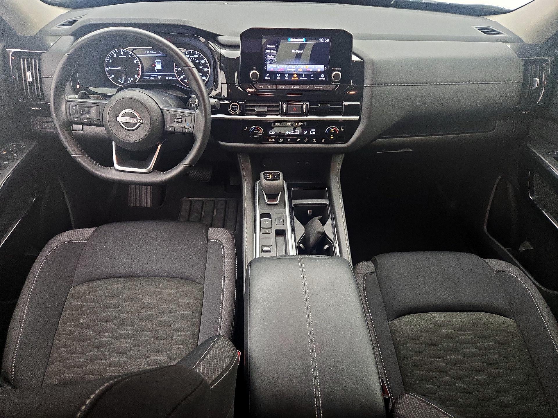Thumbnail: 2024 Nissan Pathfinder - 9
