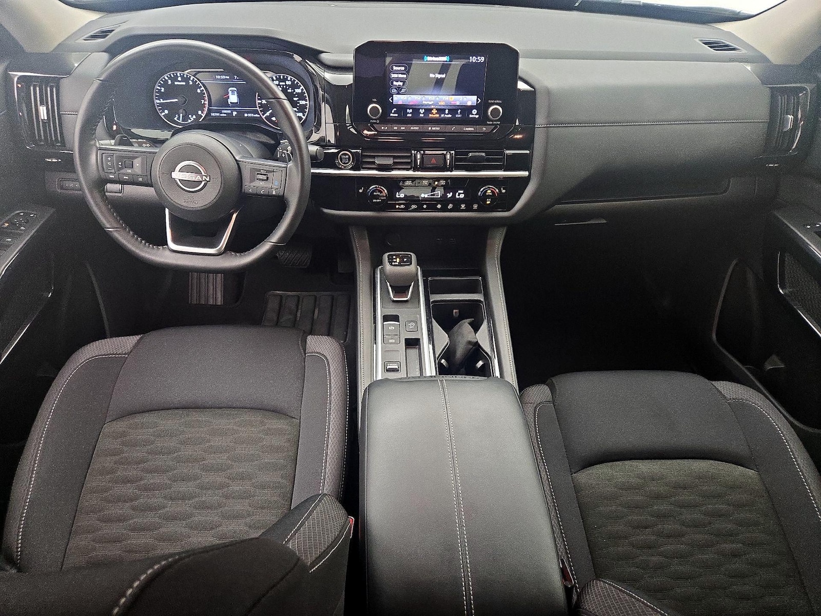 2024 Nissan Pathfinder SV - Photo 10