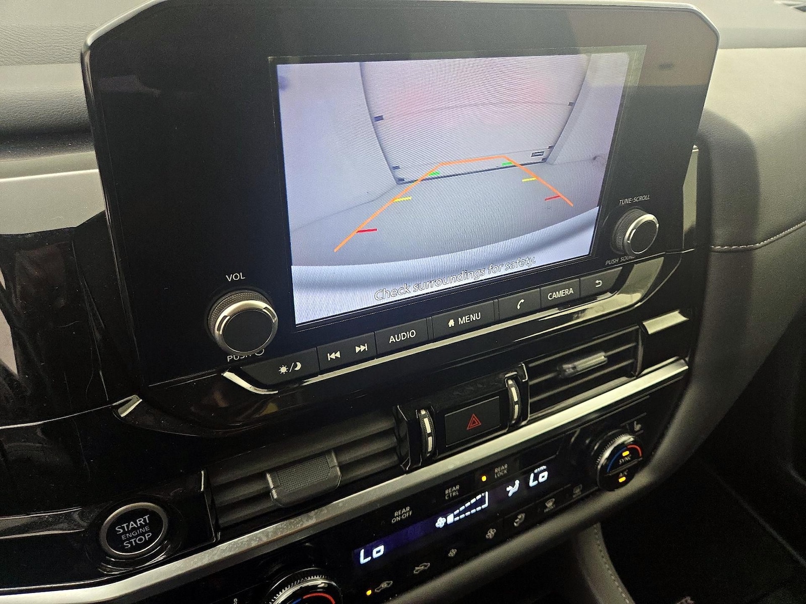 2024 Nissan Pathfinder SV - Photo 15