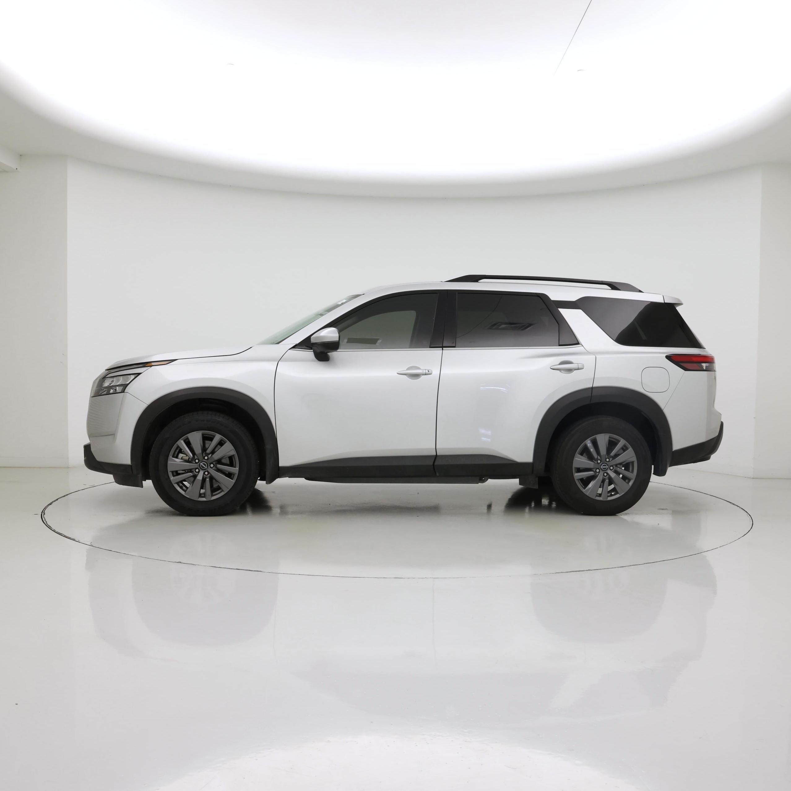 Thumbnail: 2024 Nissan Pathfinder - 3