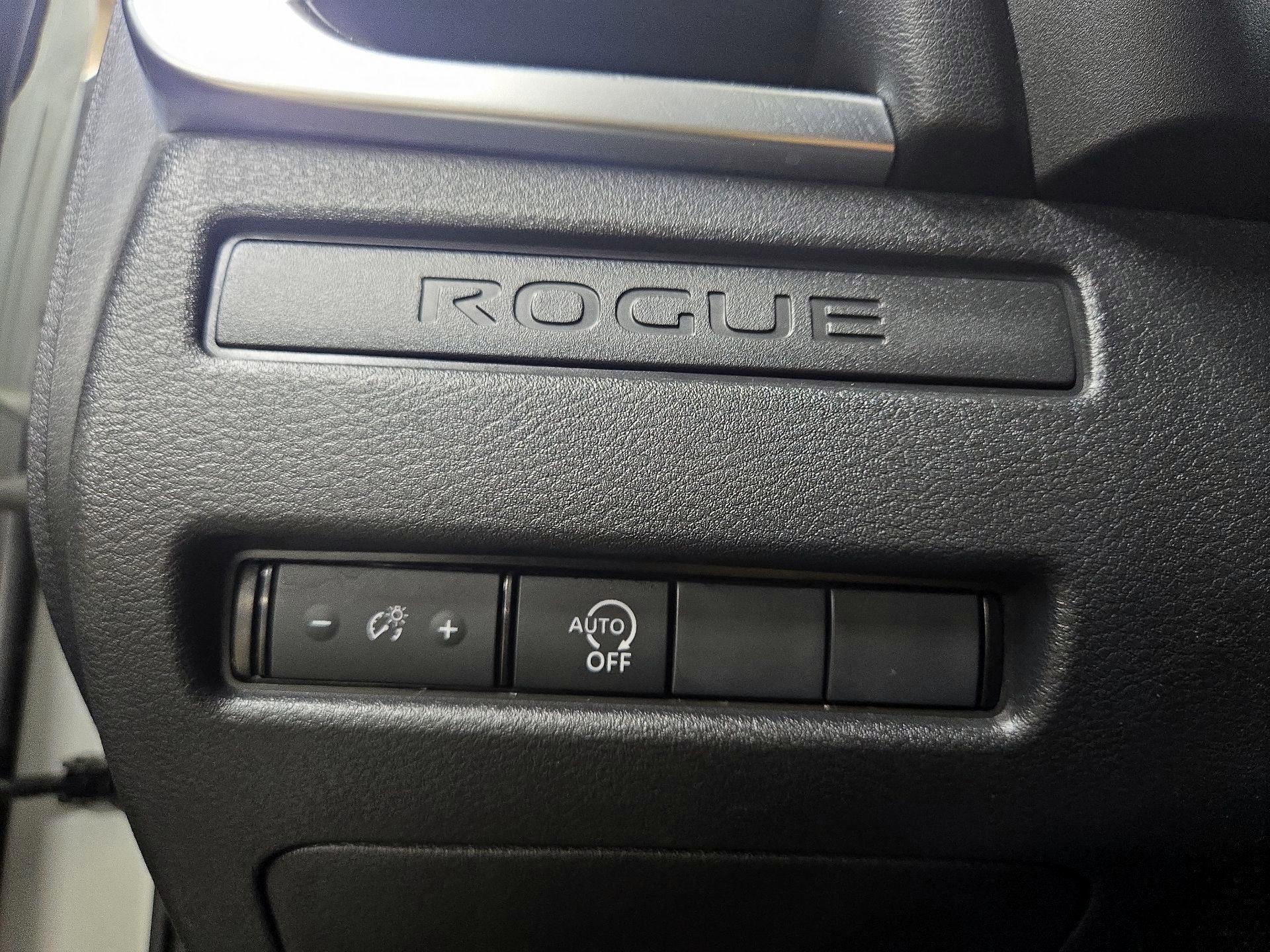 Thumbnail: 2023 Nissan Rogue - 13