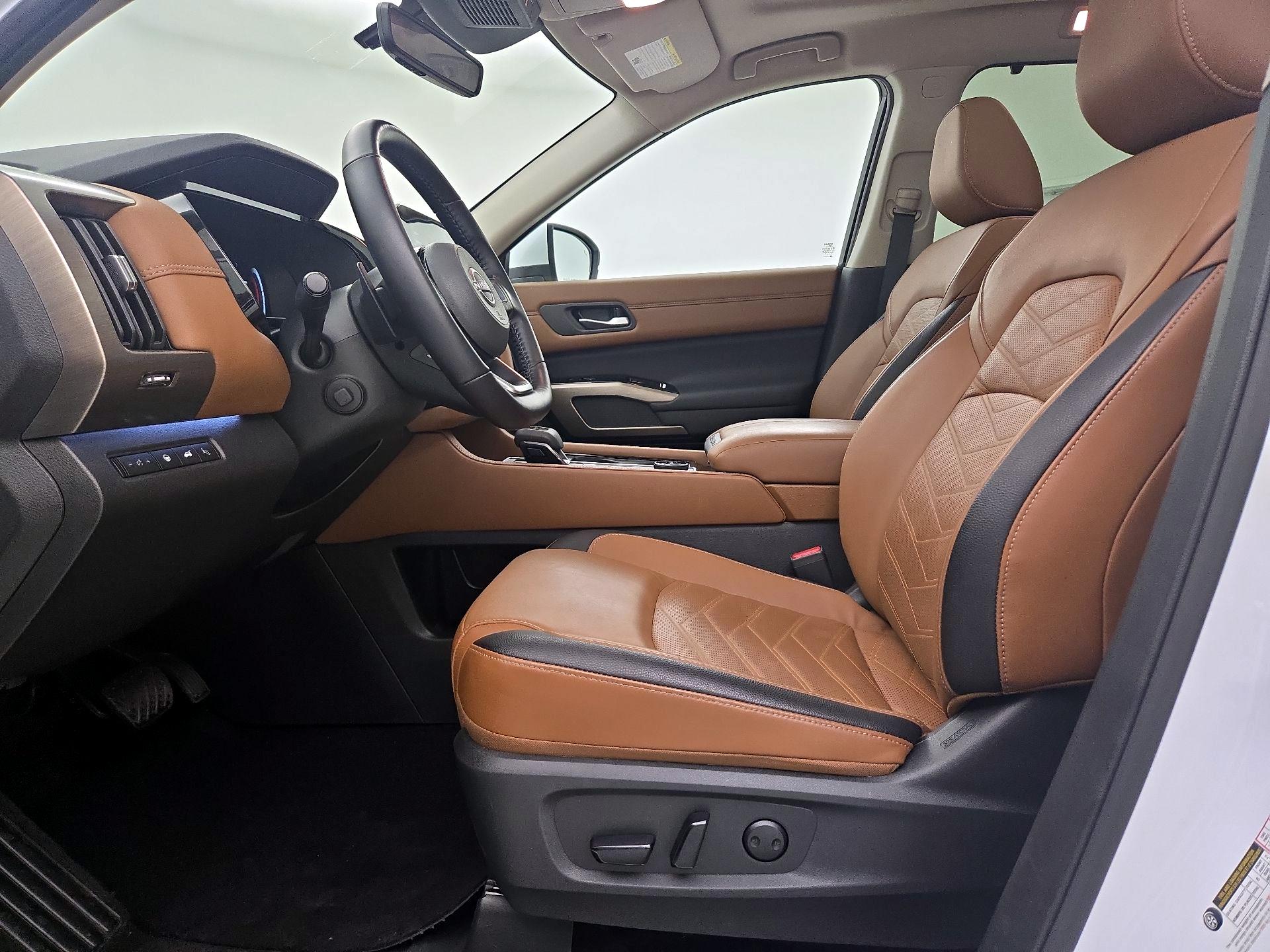 Thumbnail: 2025 Nissan Pathfinder - 11