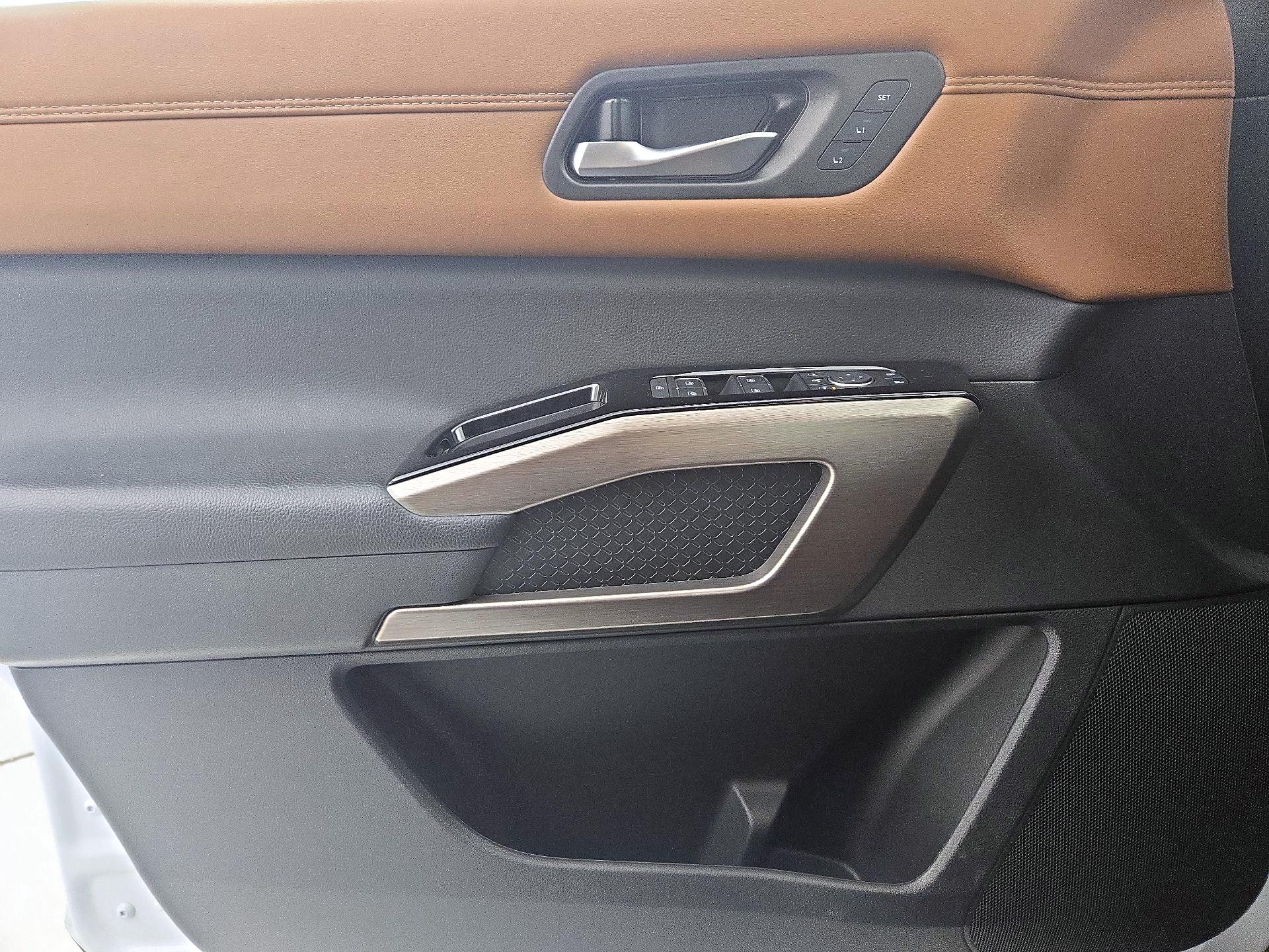 Thumbnail: 2025 Nissan Pathfinder - 12
