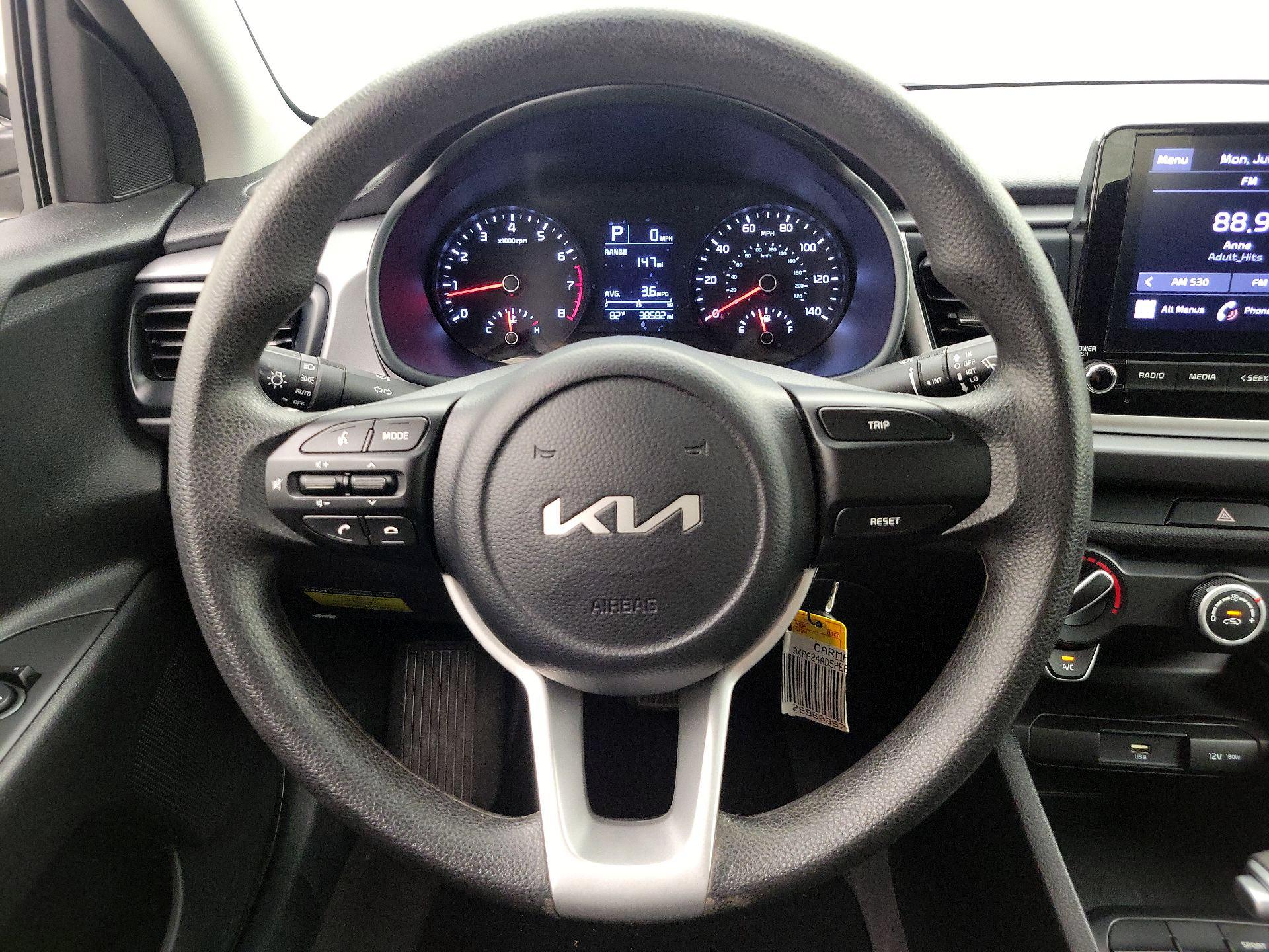 Thumbnail: 2023 Kia Rio - 10