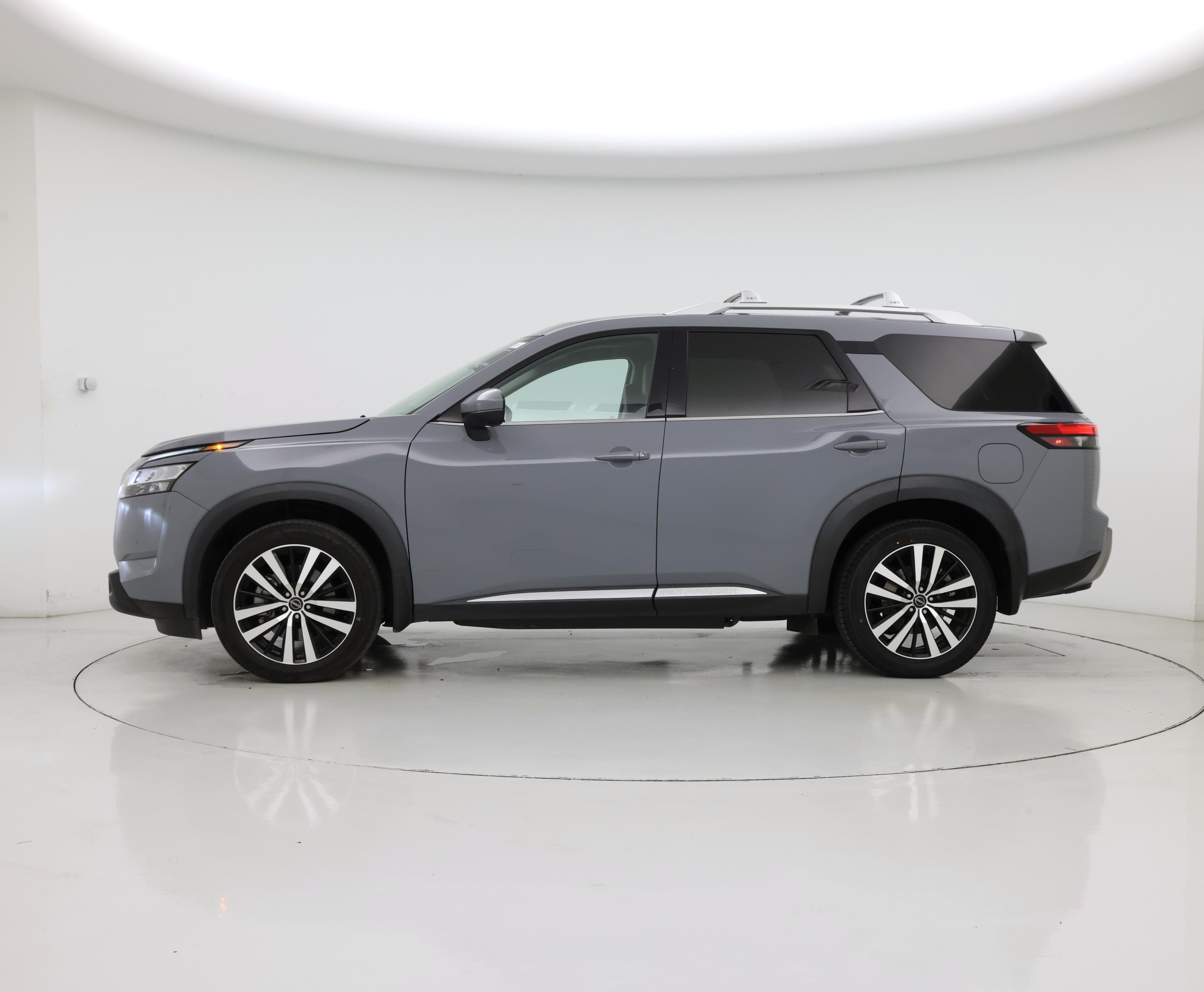 Thumbnail: 2023 Nissan Pathfinder - 3