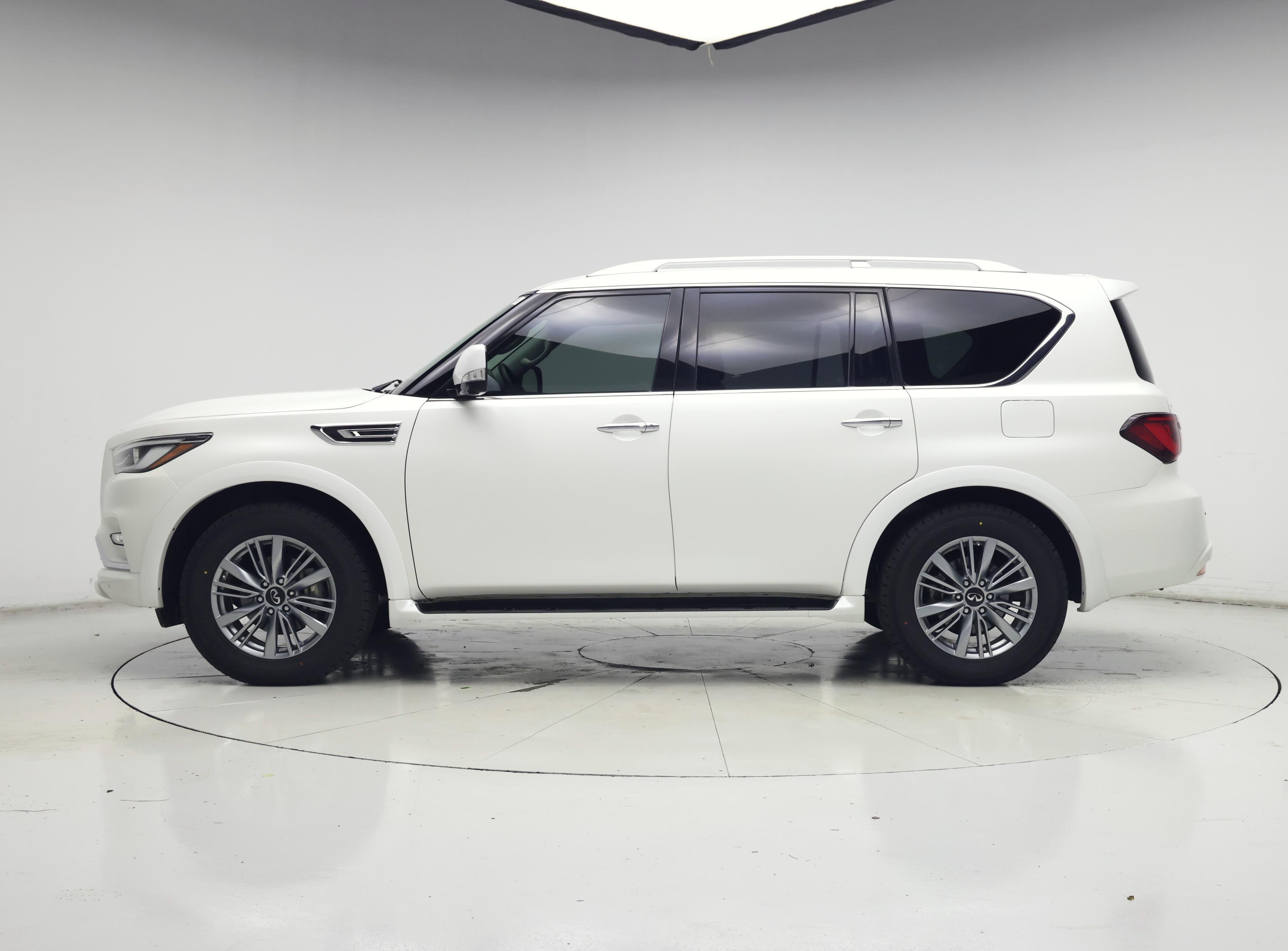 Thumbnail: 2022 INFINITI QX80 - 3