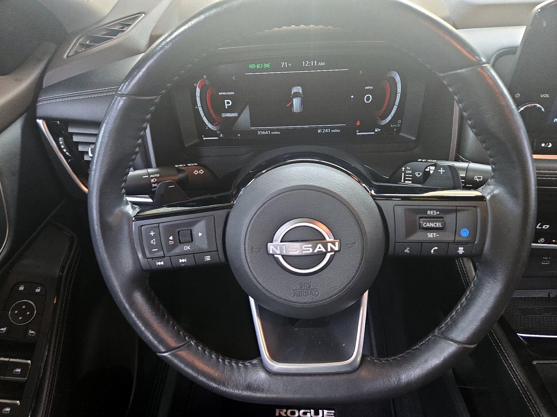 Thumbnail: 2023 Nissan Rogue - 10
