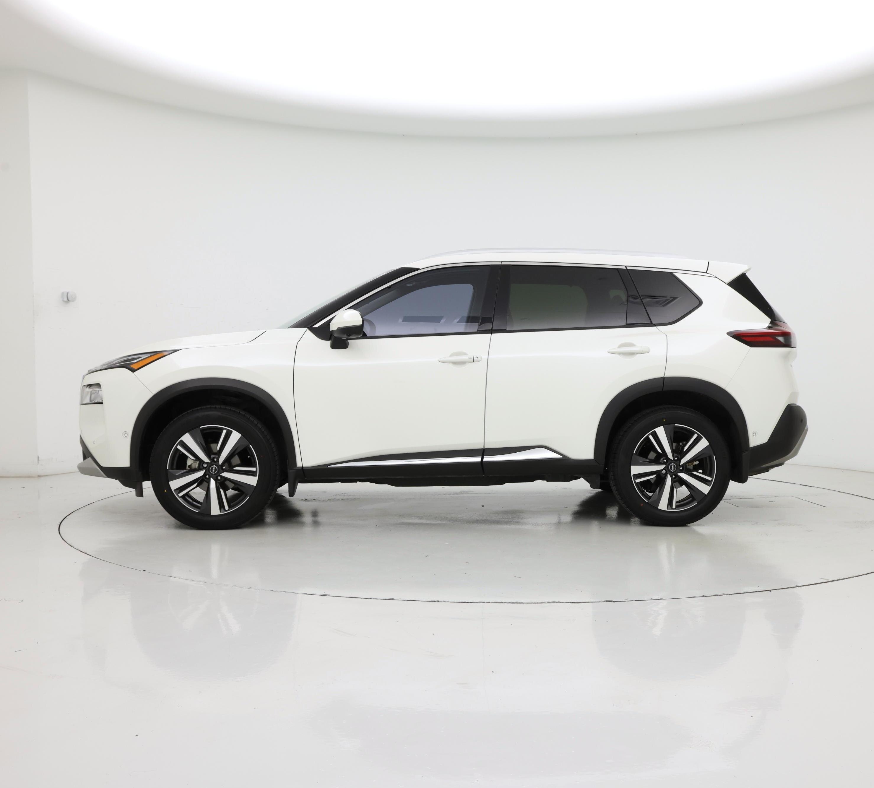 Thumbnail: 2023 Nissan Rogue - 3