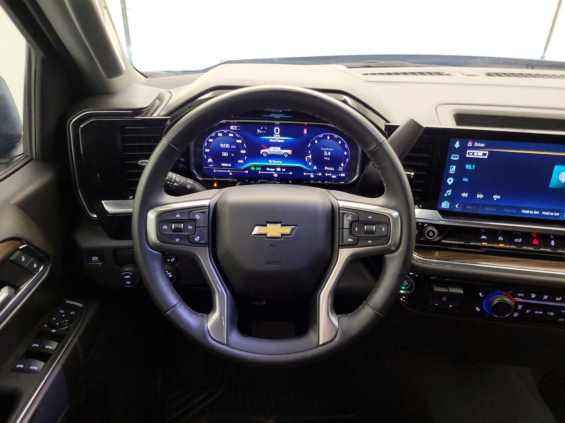 Thumbnail: 2025 Chevrolet Silverado 1500 - 10