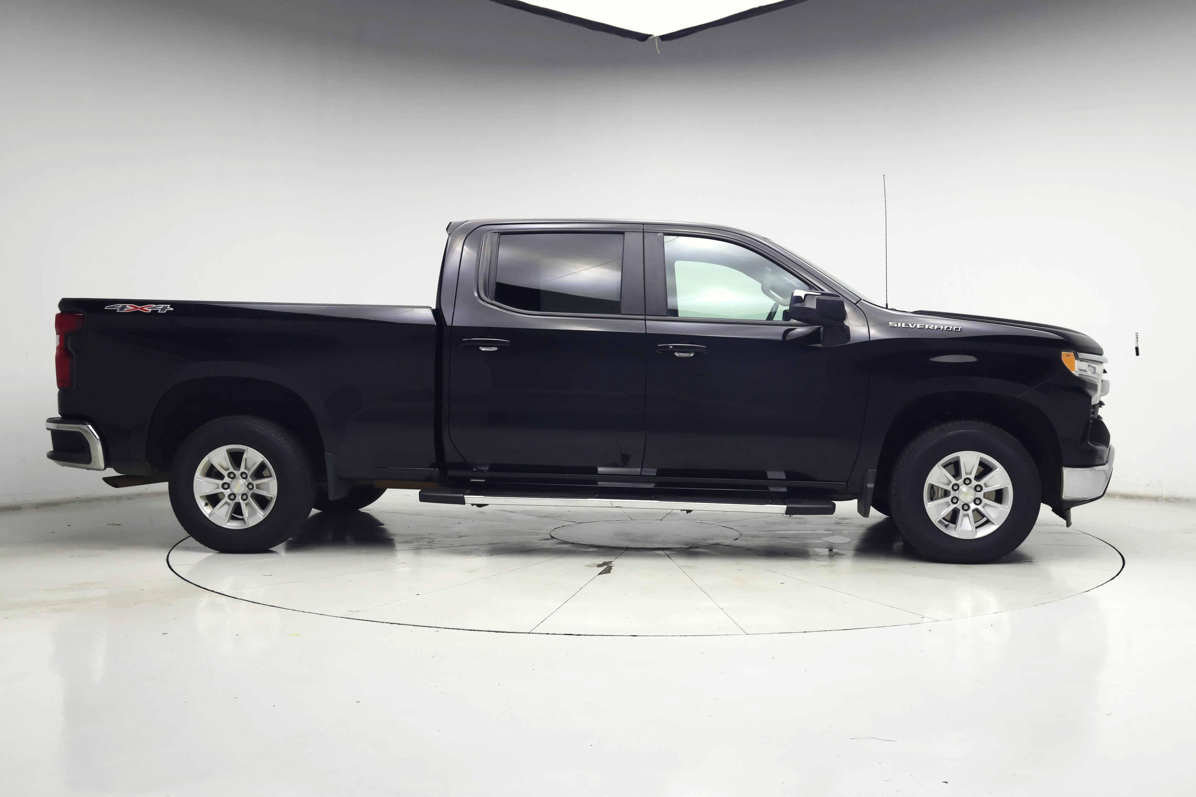 Thumbnail: 2023 Chevrolet Silverado 1500 - 7
