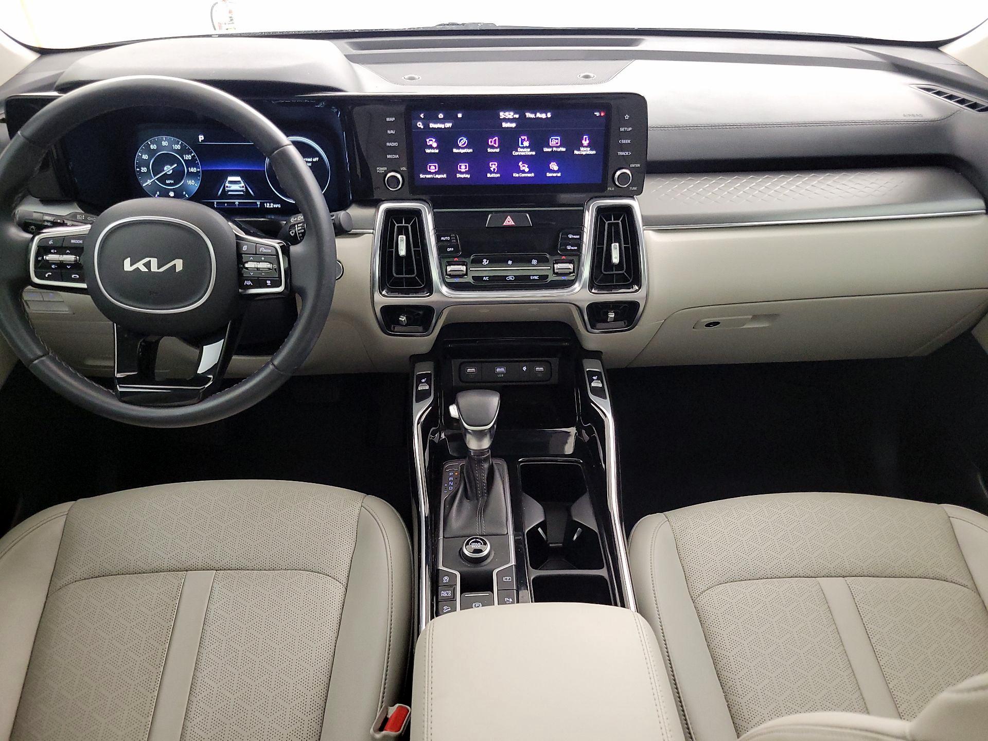 Thumbnail: 2023 Kia Sorento - 9