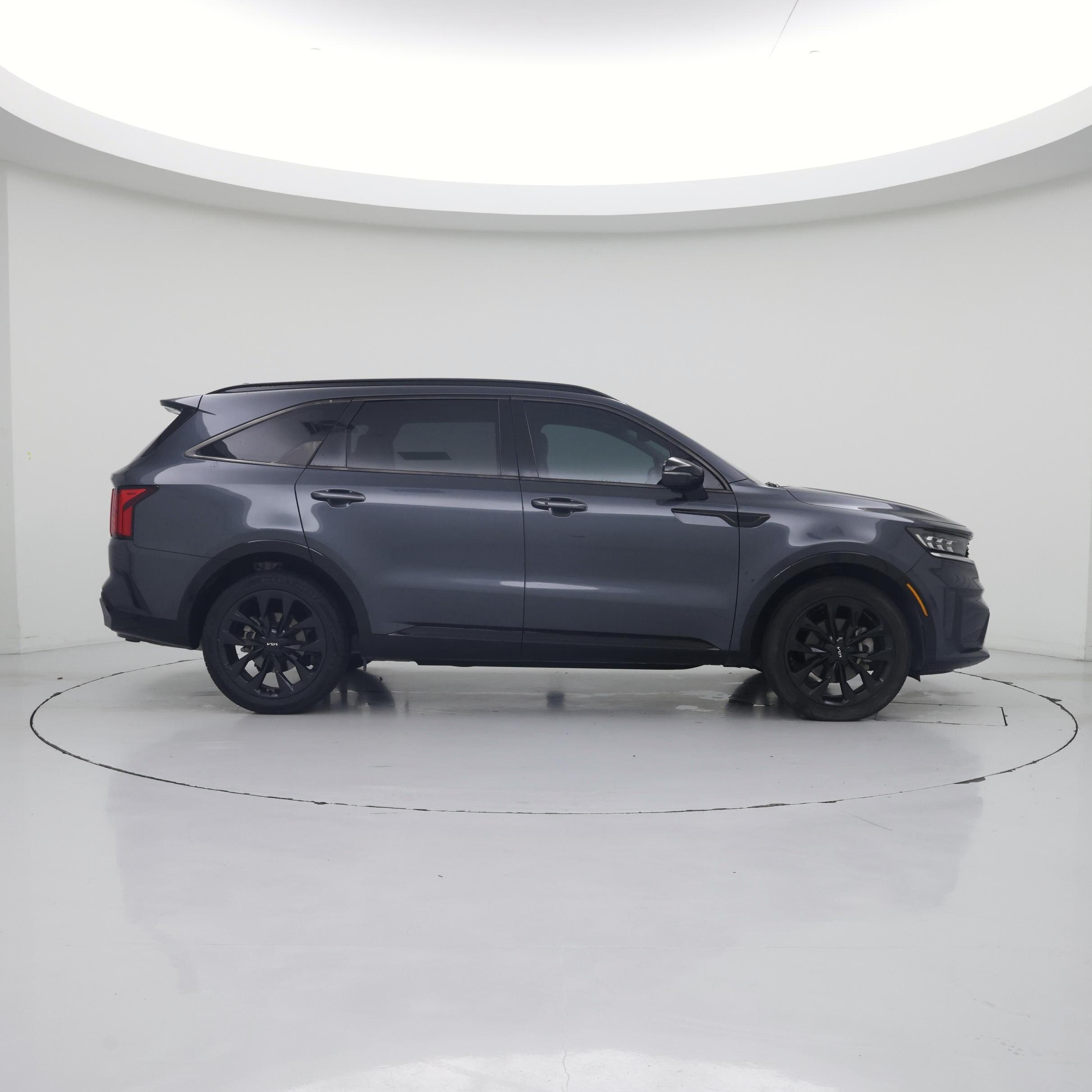 Thumbnail: 2023 Kia Sorento - 7