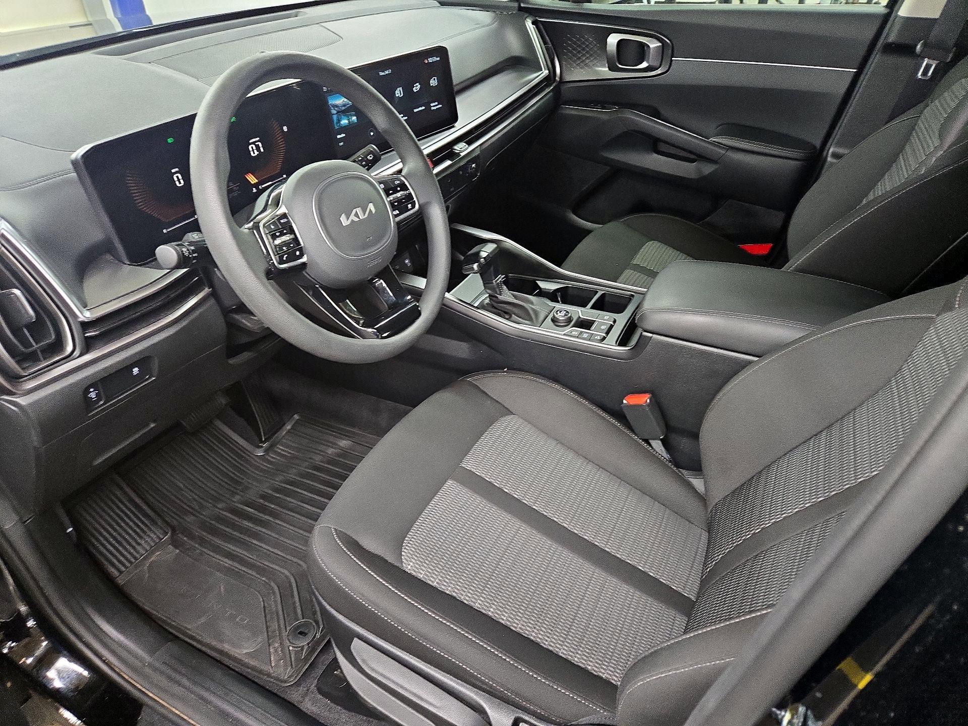 Thumbnail: 2025 Kia Sorento - 11