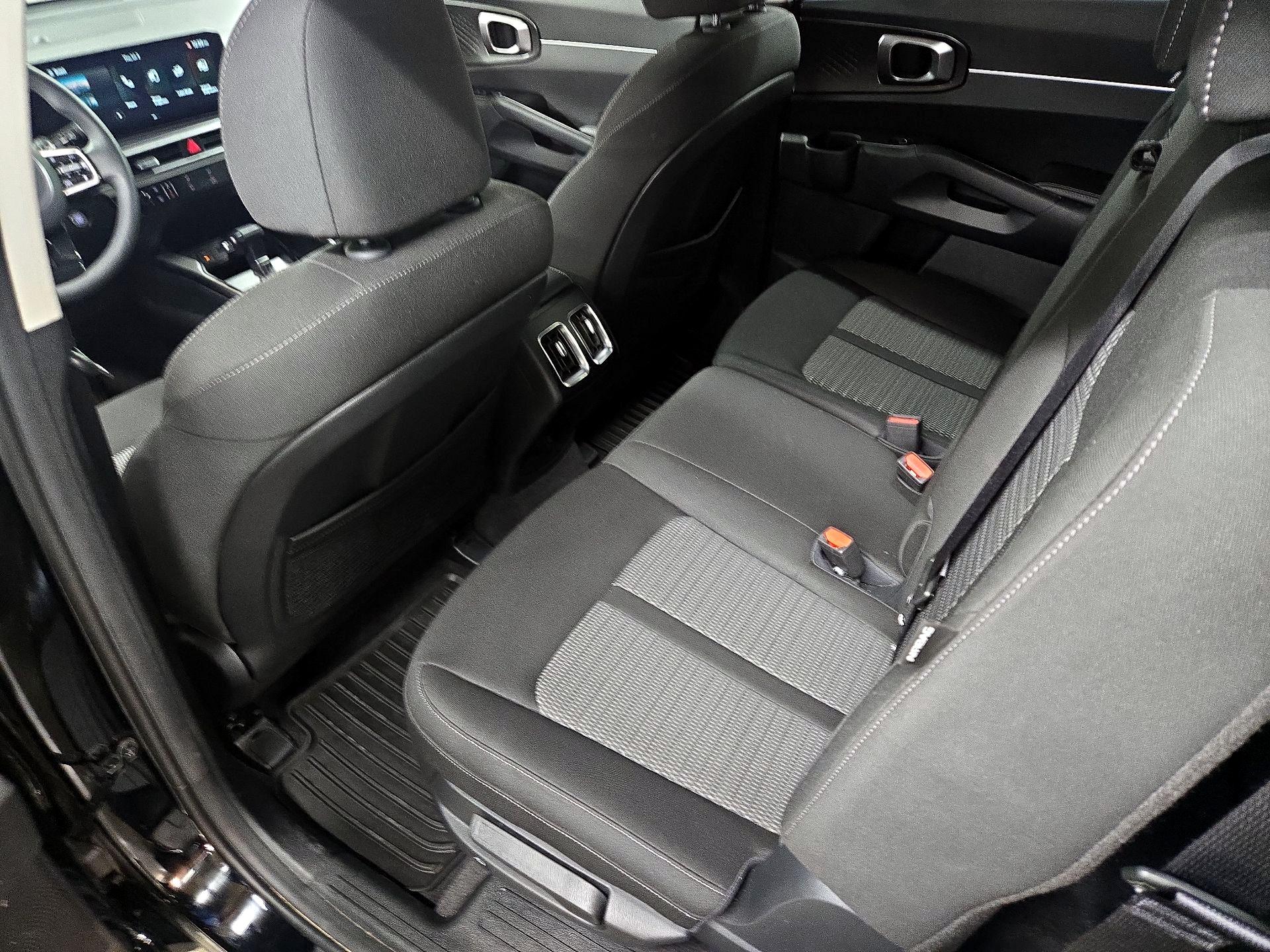 Thumbnail: 2025 Kia Sorento - 19