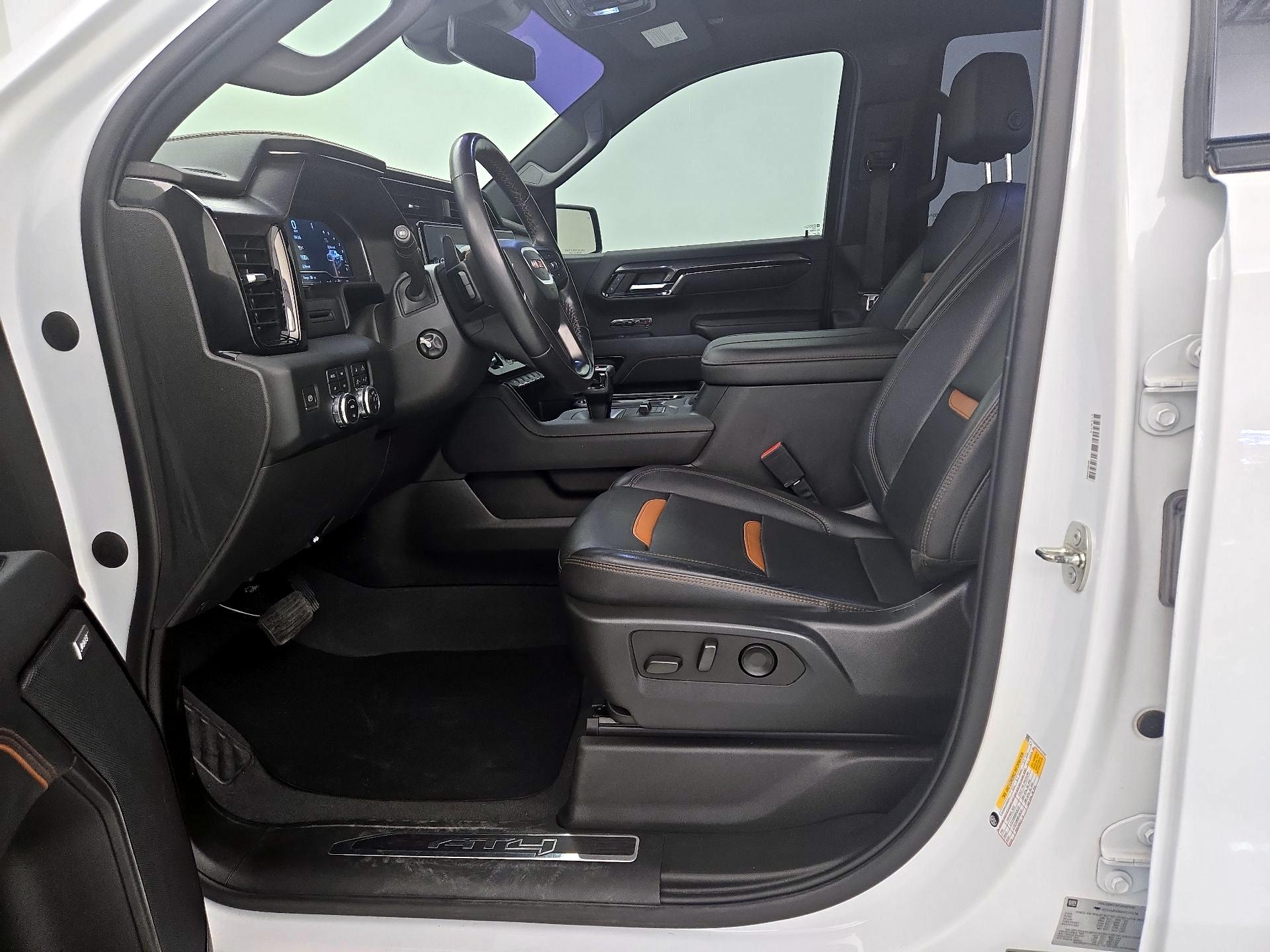Thumbnail: 2023 GMC Sierra 1500 - 11