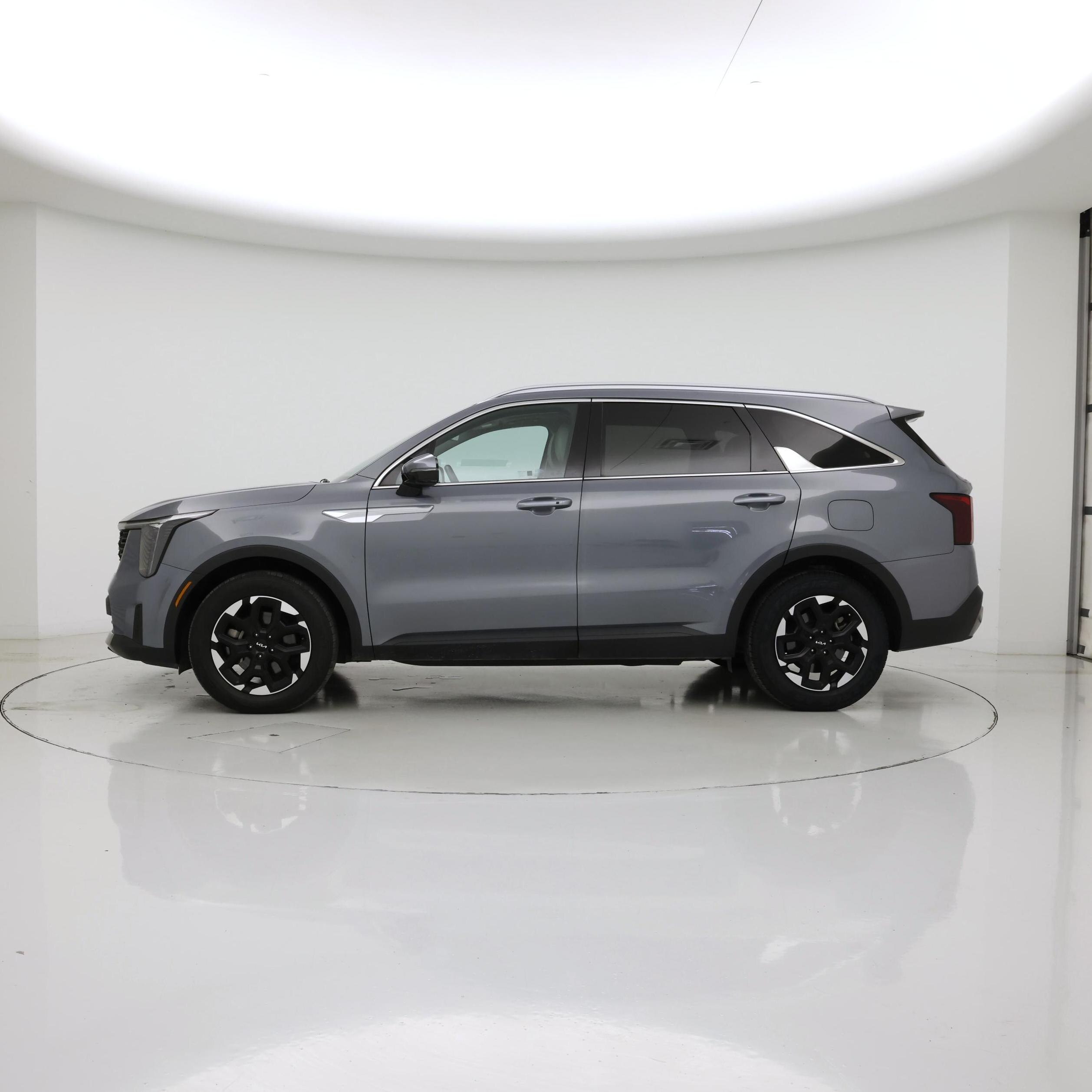 Thumbnail: 2024 Kia Sorento - 3