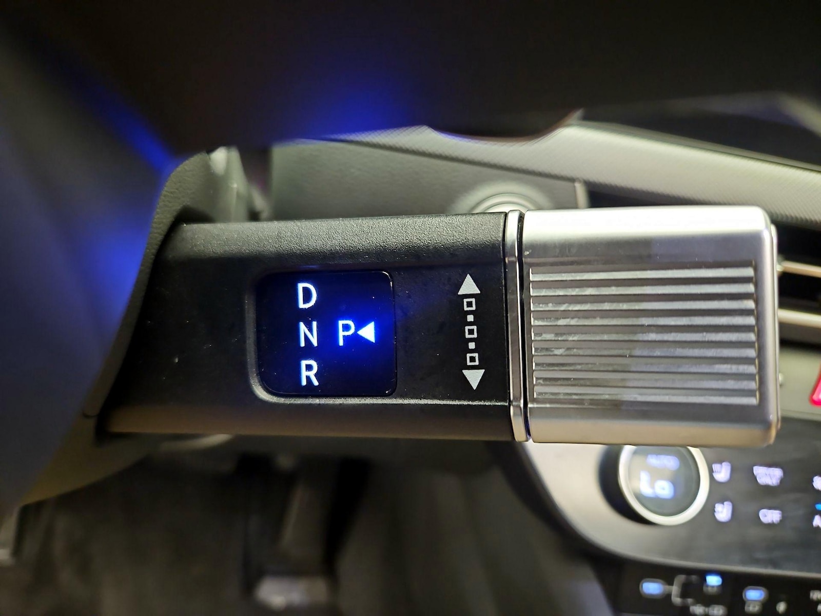 2025 Hyundai Sonata Hybrid Limited - Photo 19