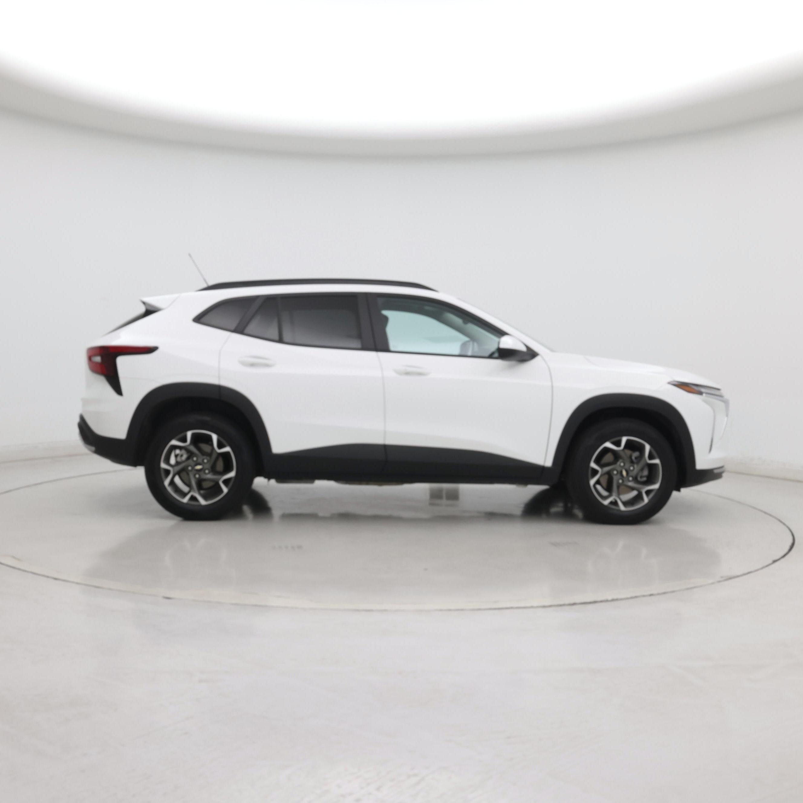 Thumbnail: 2024 Chevrolet Trax - 7
