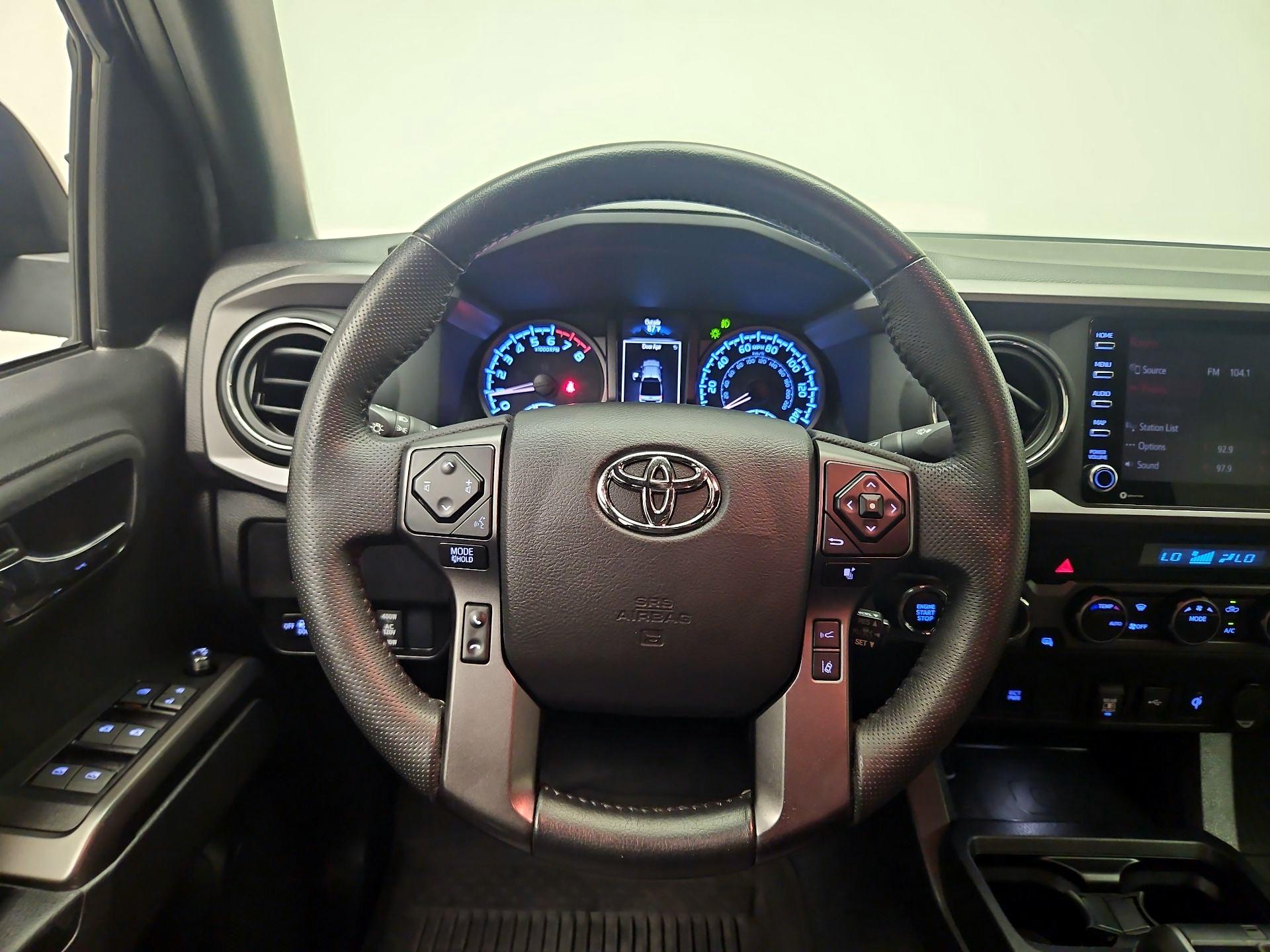 Thumbnail: 2022 Toyota Tacoma - 10