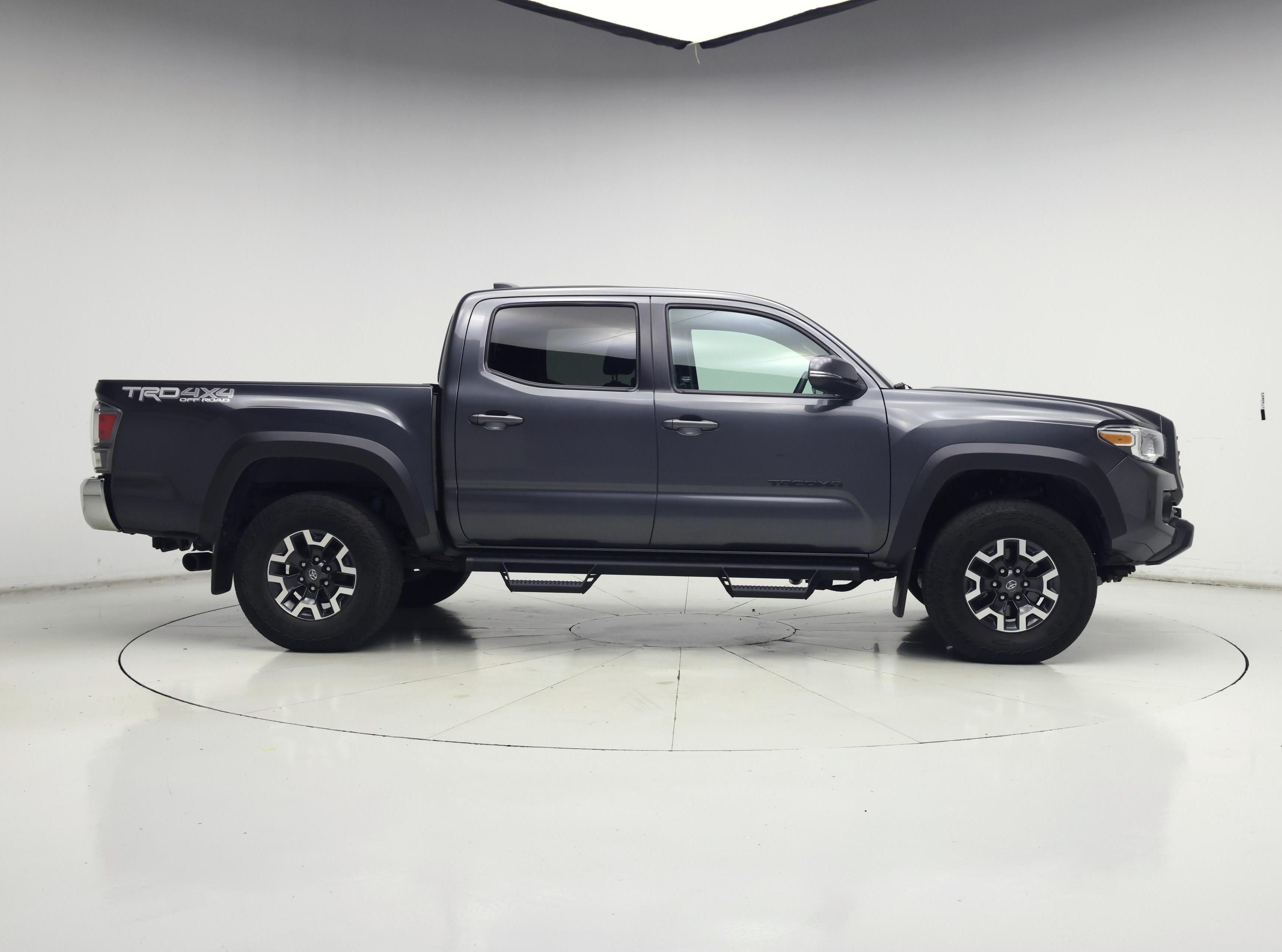 Thumbnail: 2022 Toyota Tacoma - 7